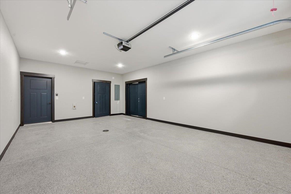 11279 Black Forest Road Property Photo 10