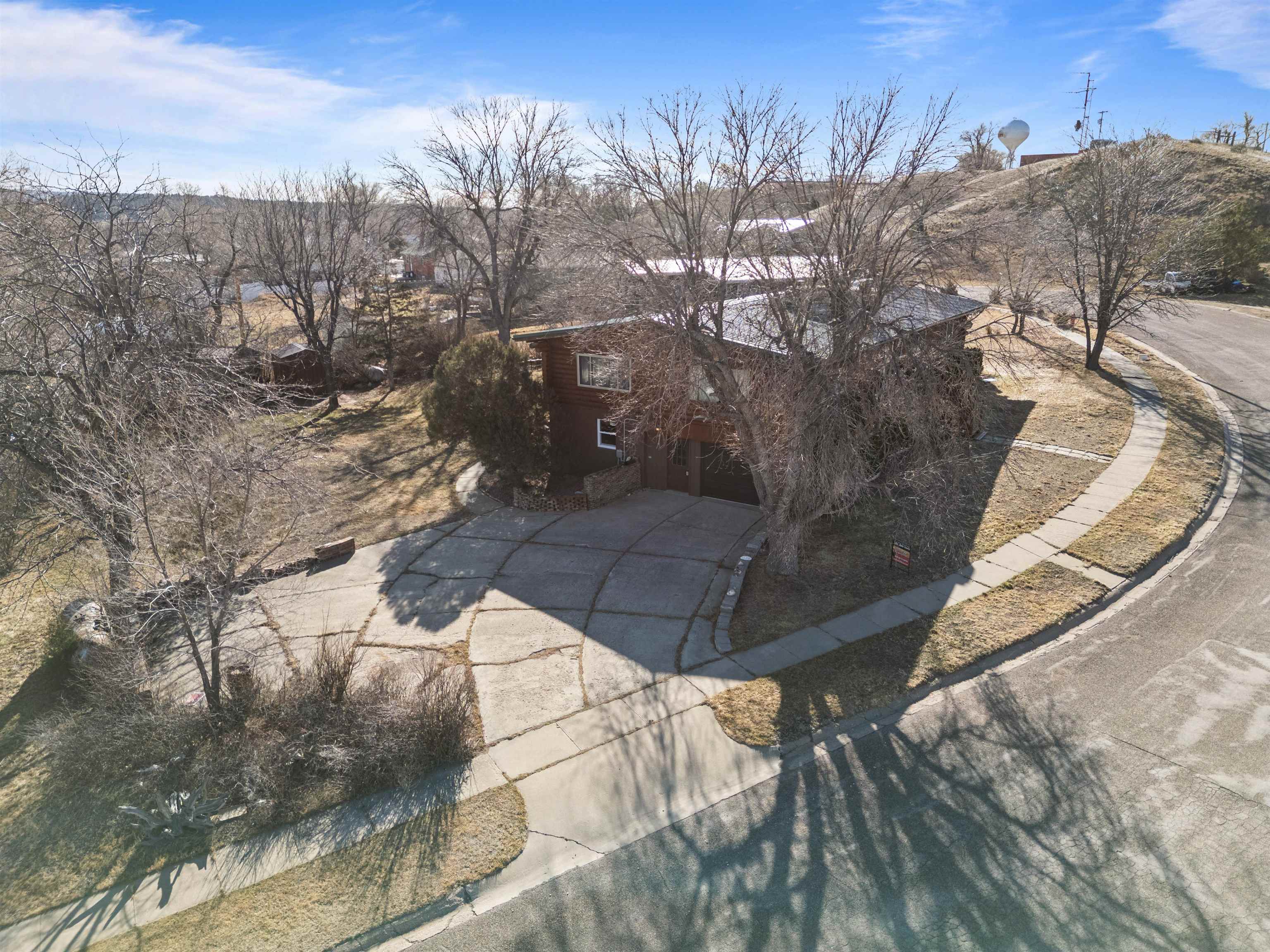 1004 F Street Property Photo 7