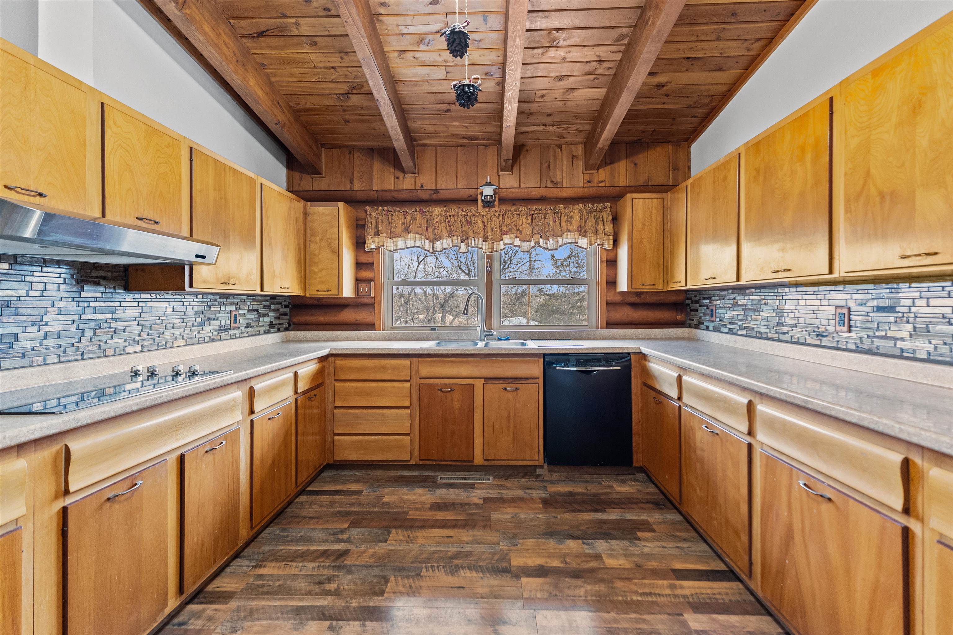1004 F Street Property Photo 16