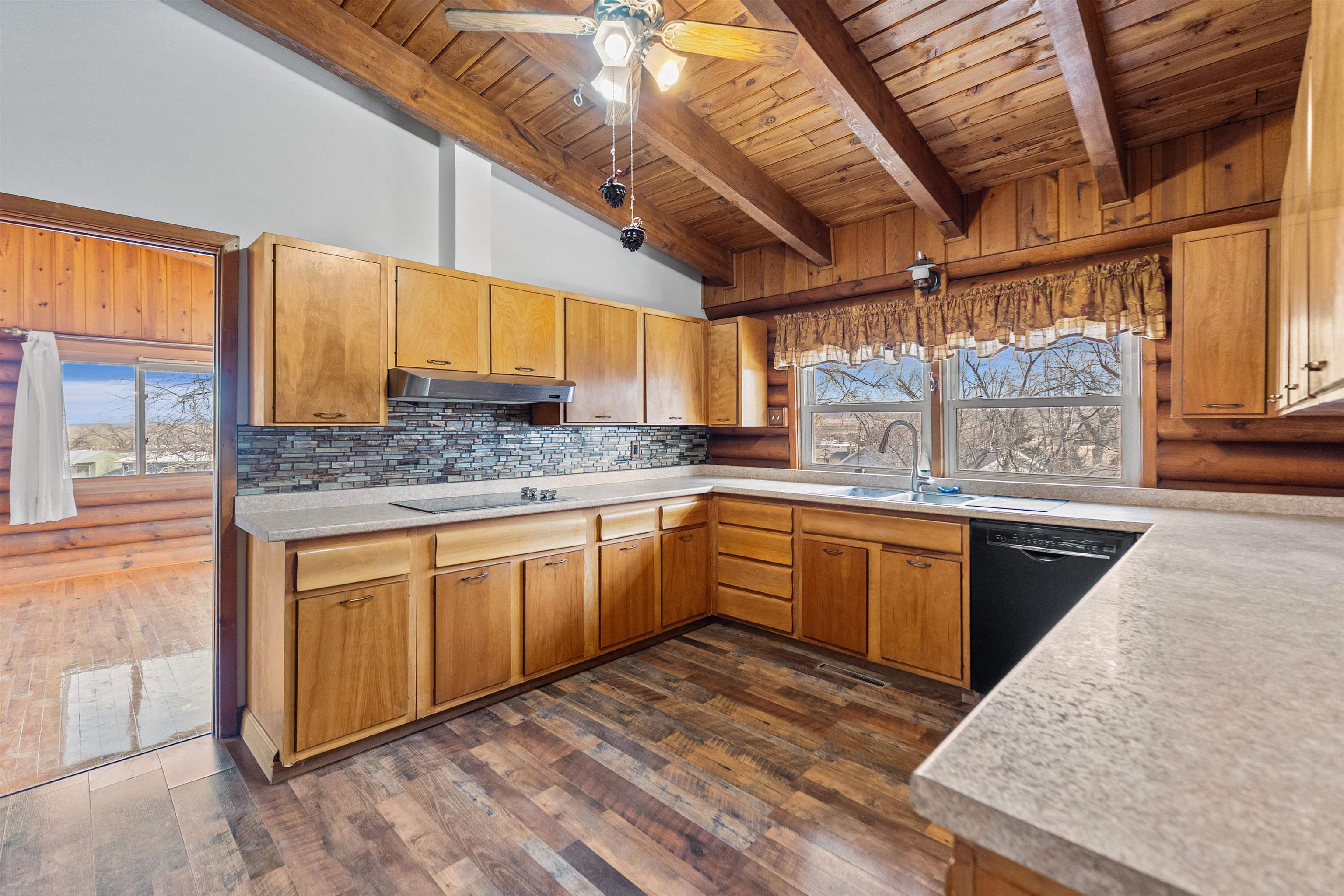 1004 F Street Property Photo 17