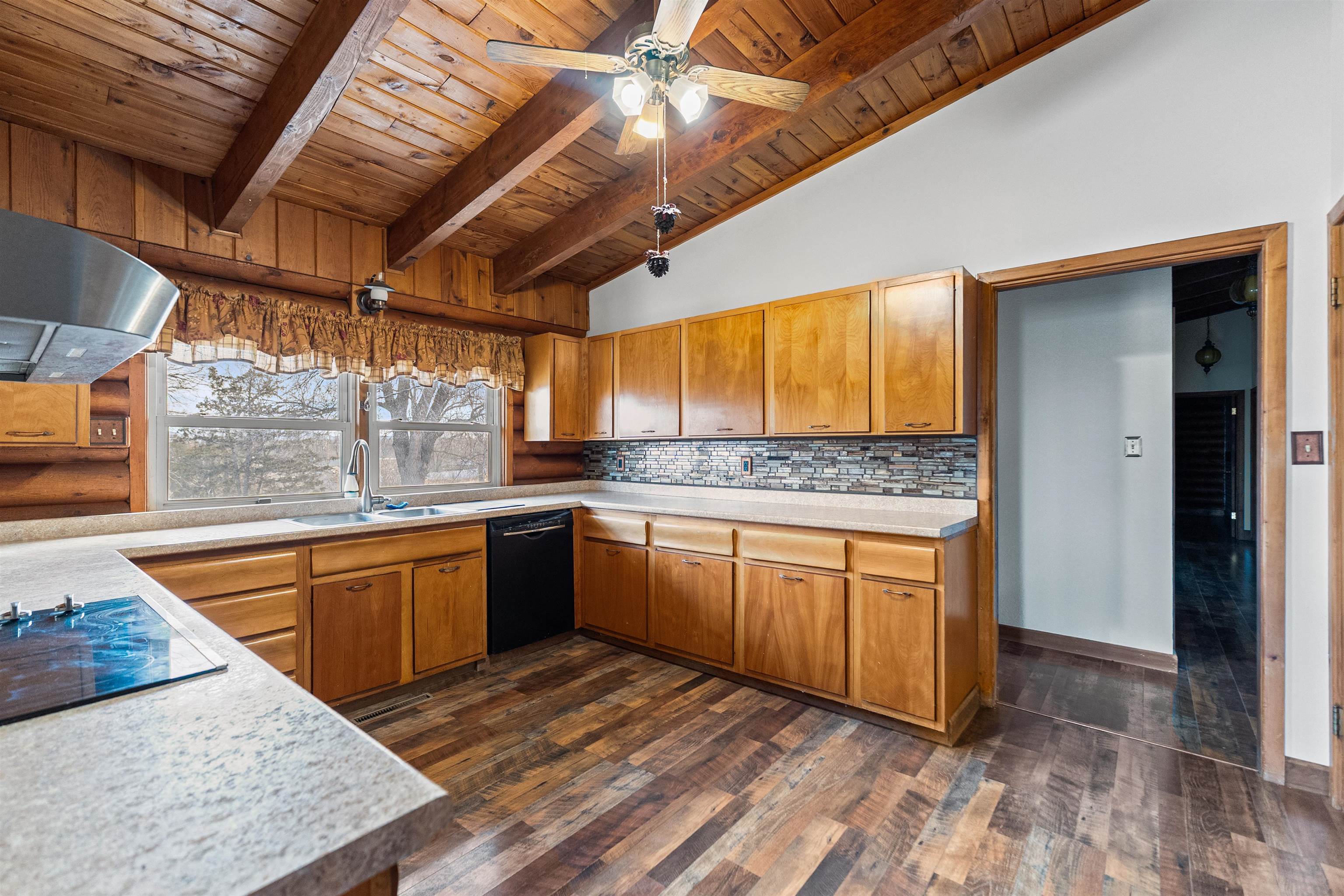 1004 F Street Property Photo 18