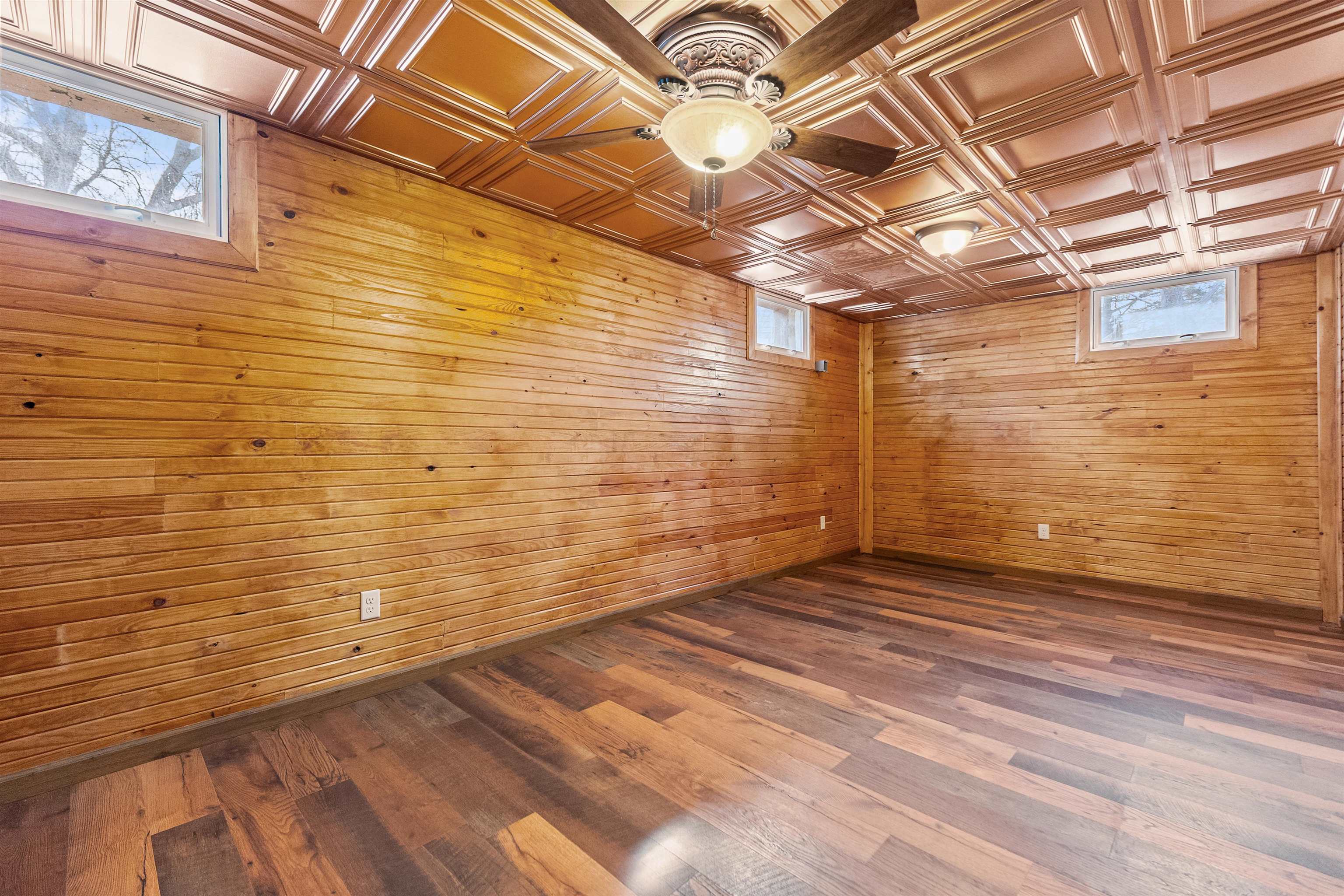 1004 F Street Property Photo 30