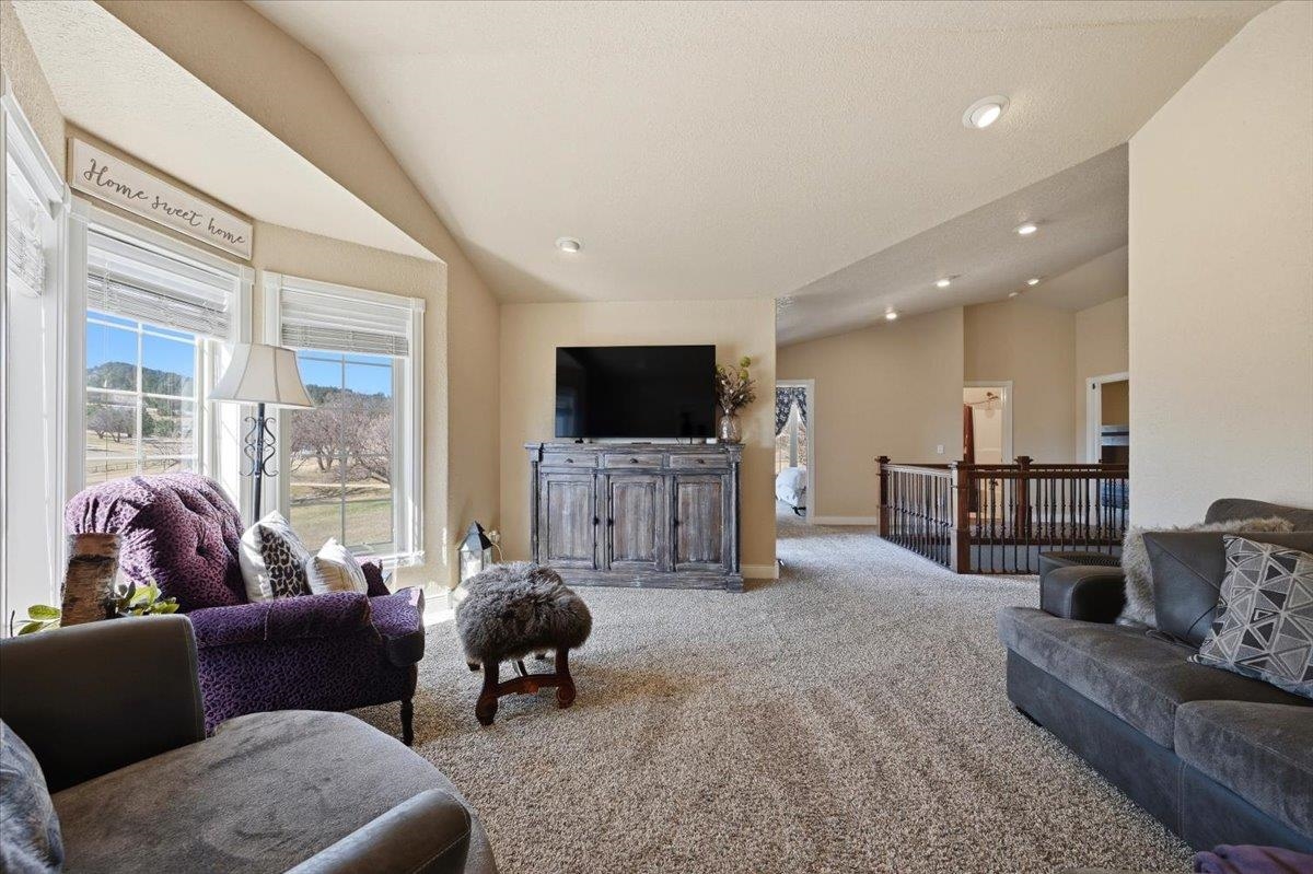 12312 Stampede Road Property Photo 7