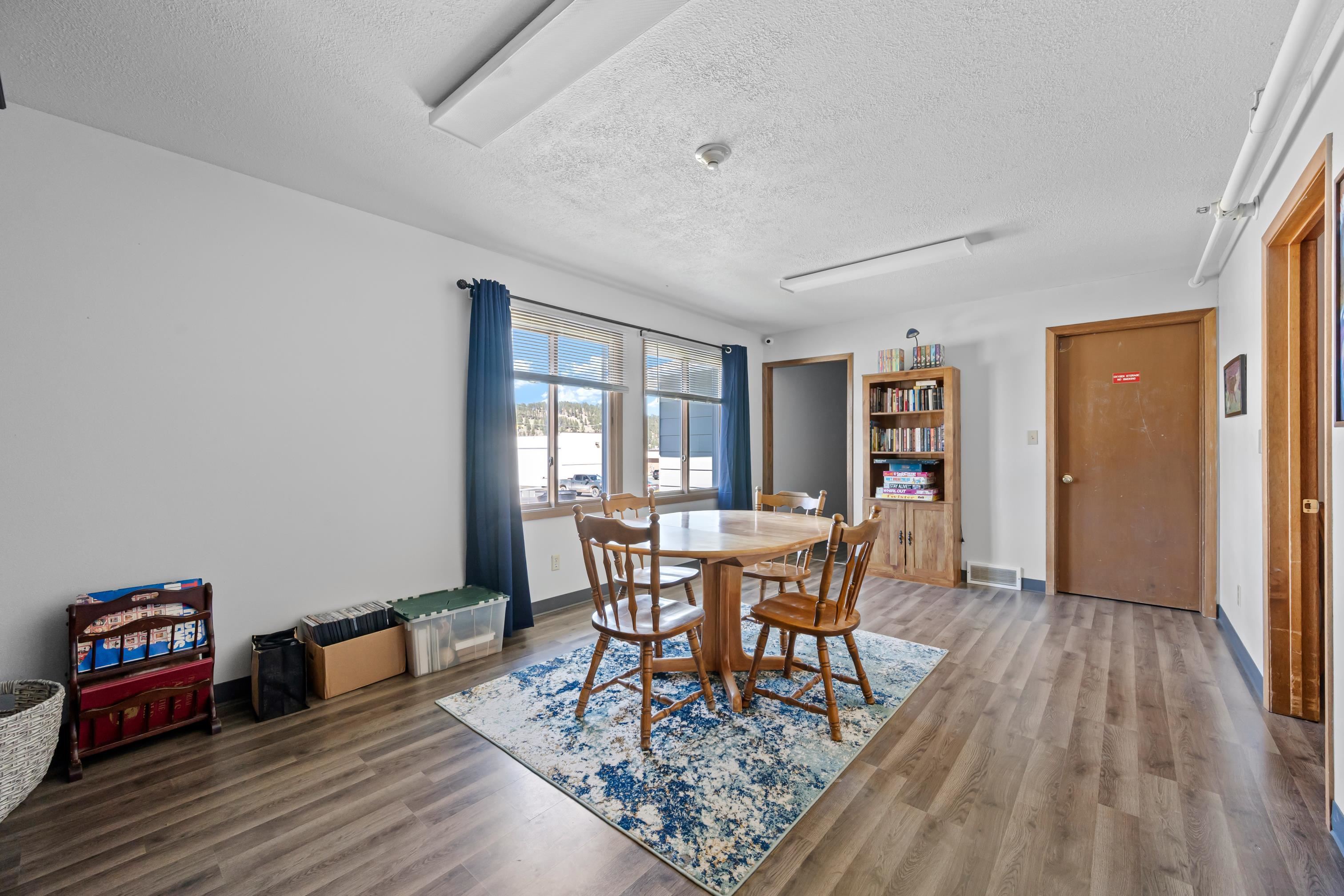 1105 5th Street Property Photo 11