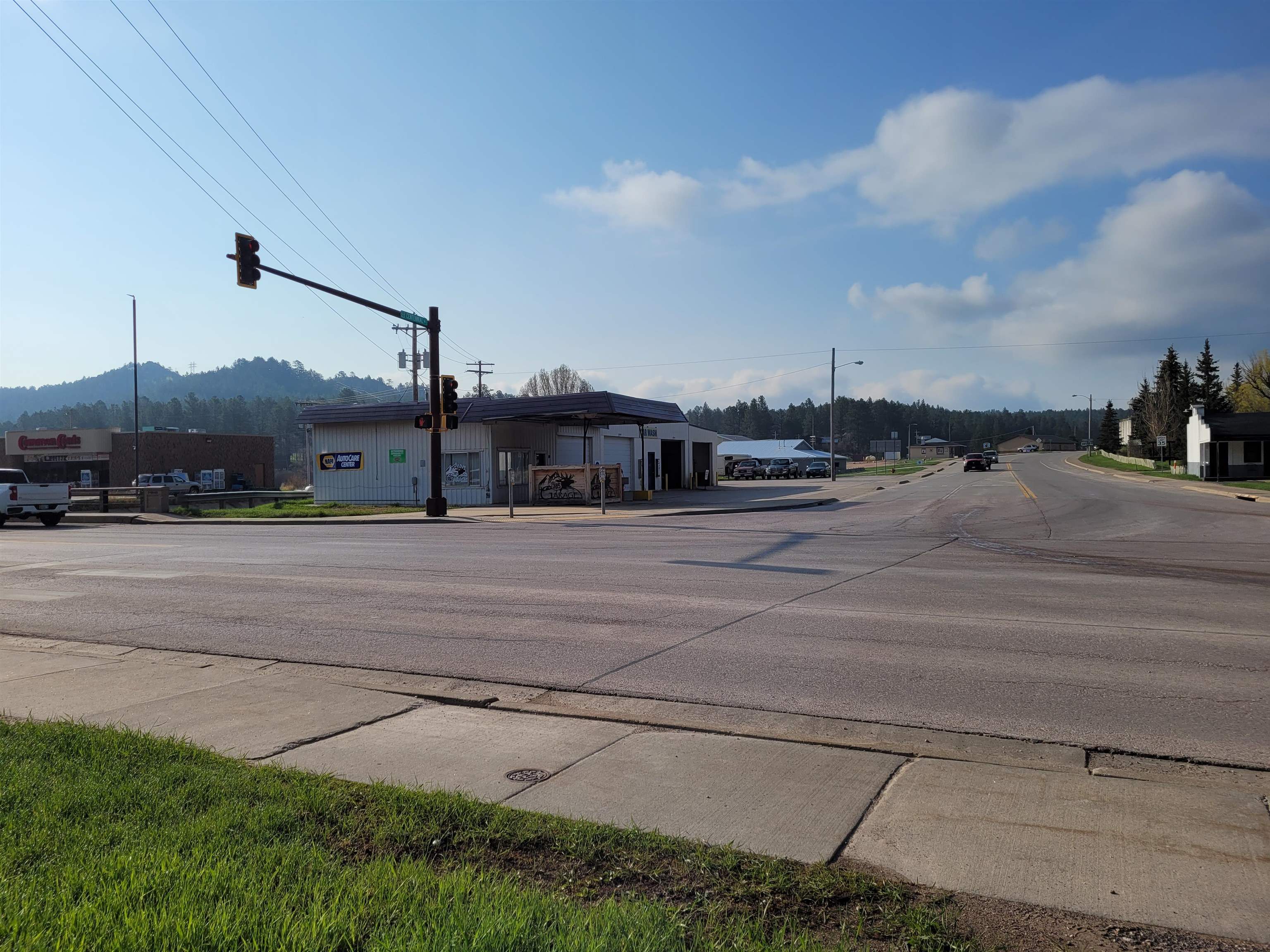 104 W Mt. Rushmore Road Property Photo 11