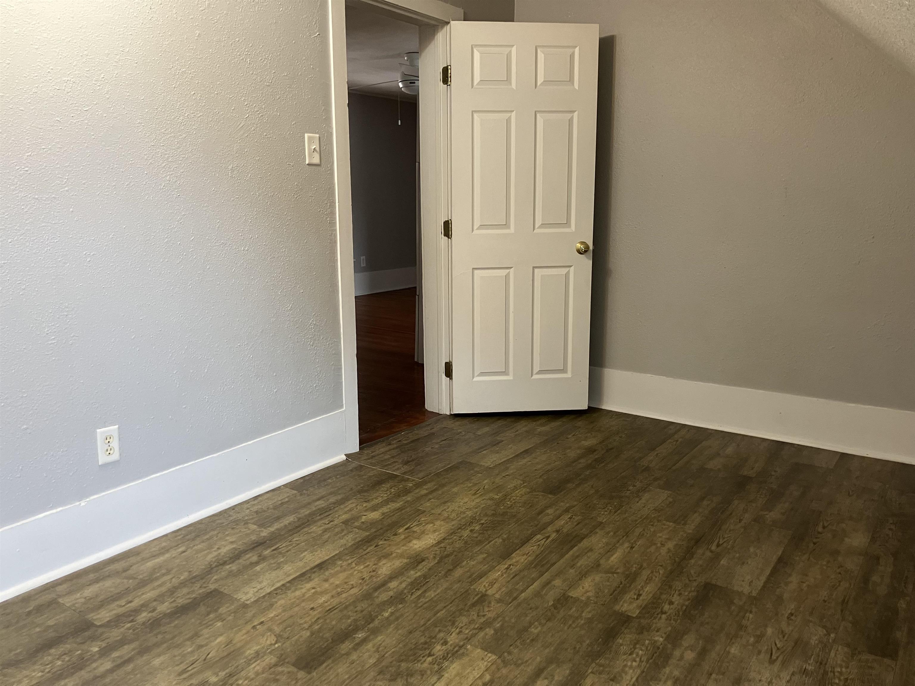 330 Gwinn Avenue Property Photo 10