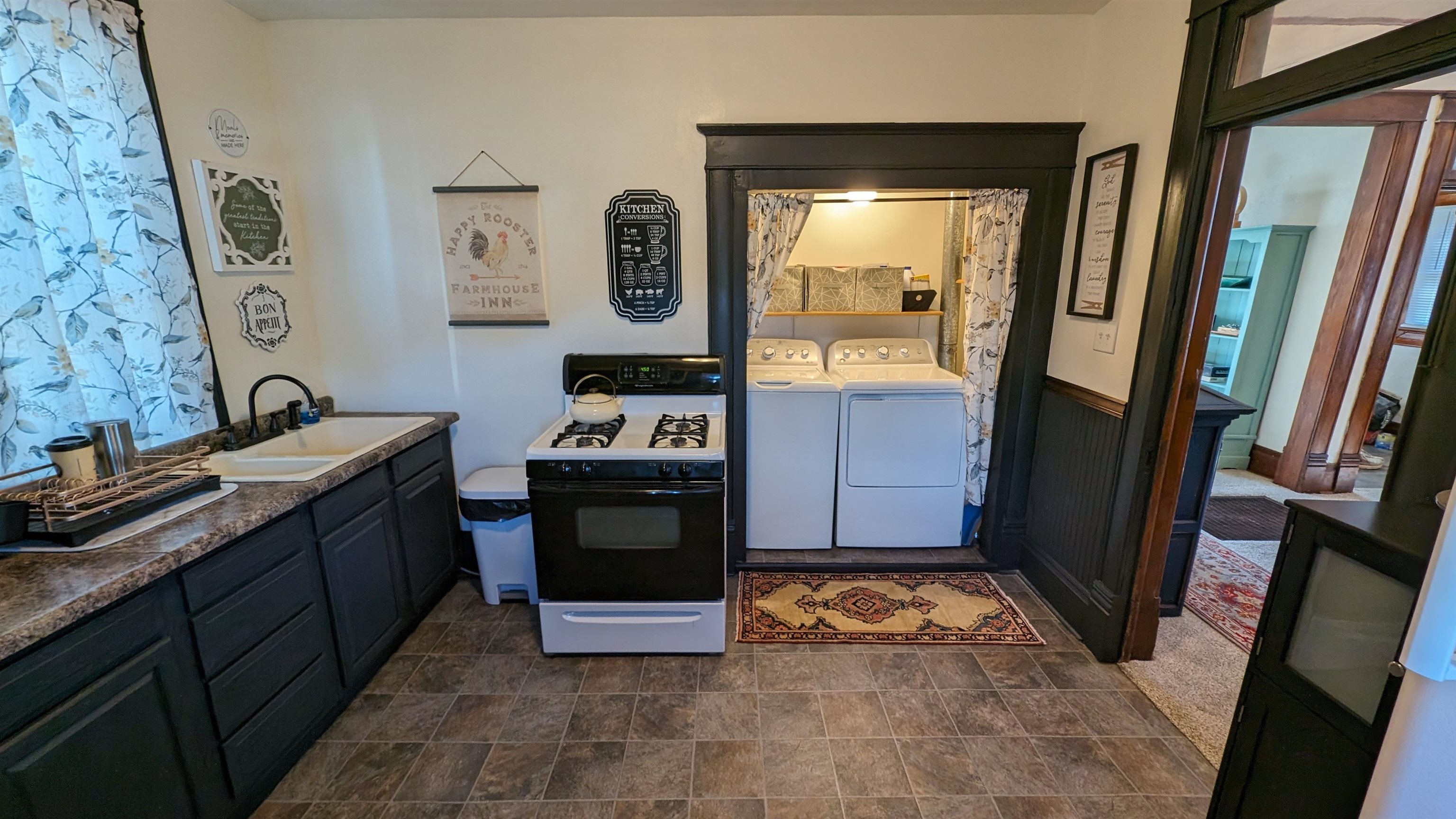 610 Sawyer Street Property Photo 10