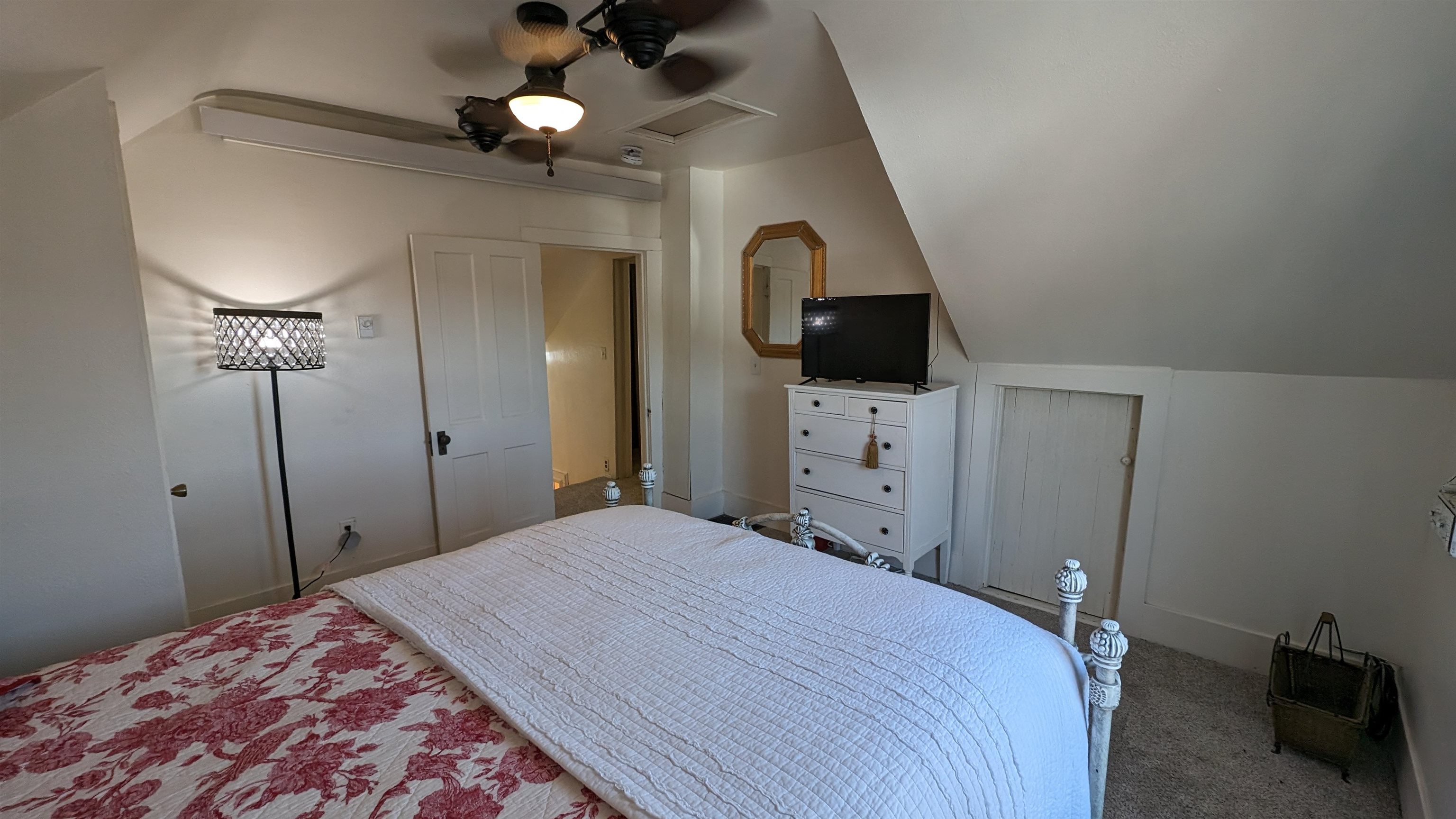 610 Sawyer Street Property Photo 17
