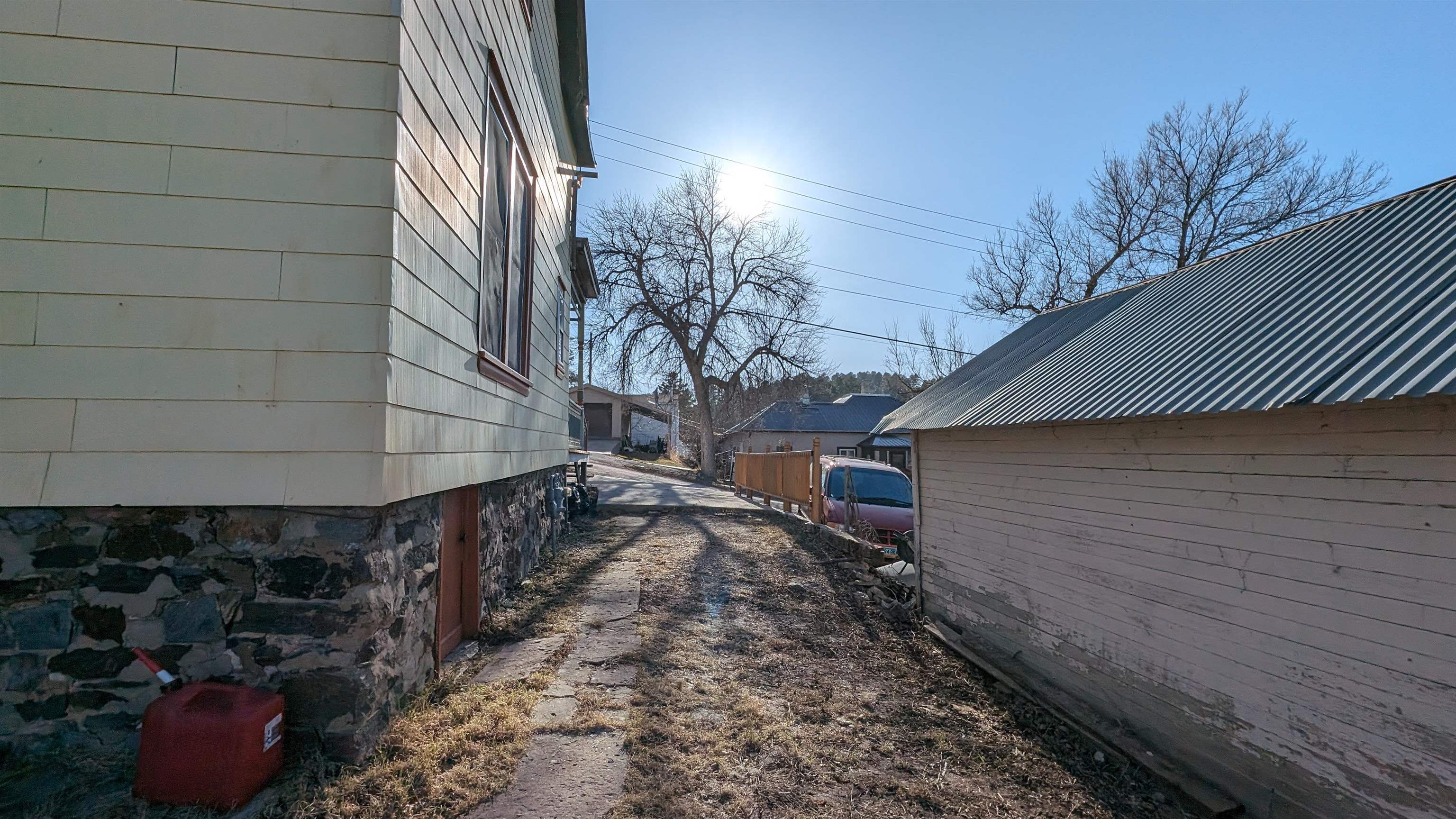610 Sawyer Street Property Photo 27
