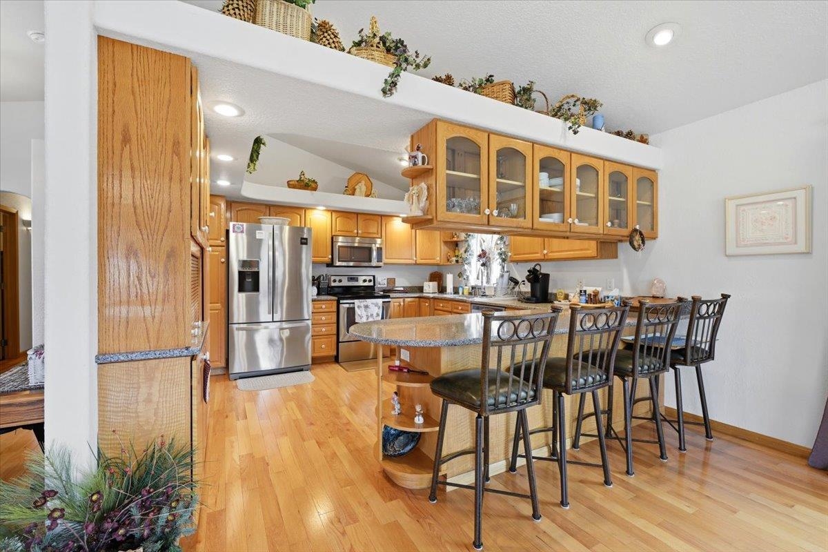 1129 Foothills Road Property Photo 6
