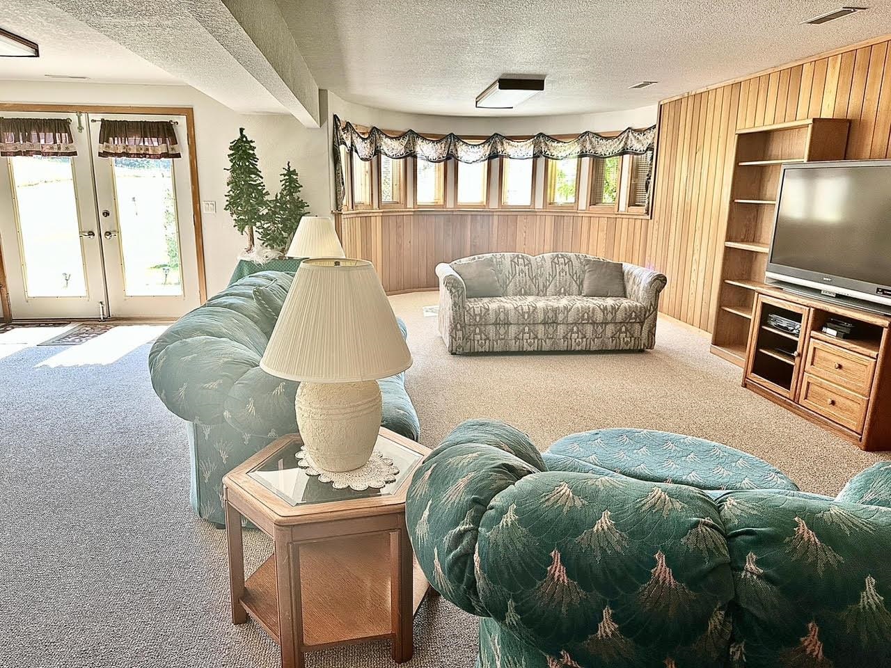 1129 Foothills Road Property Photo 15