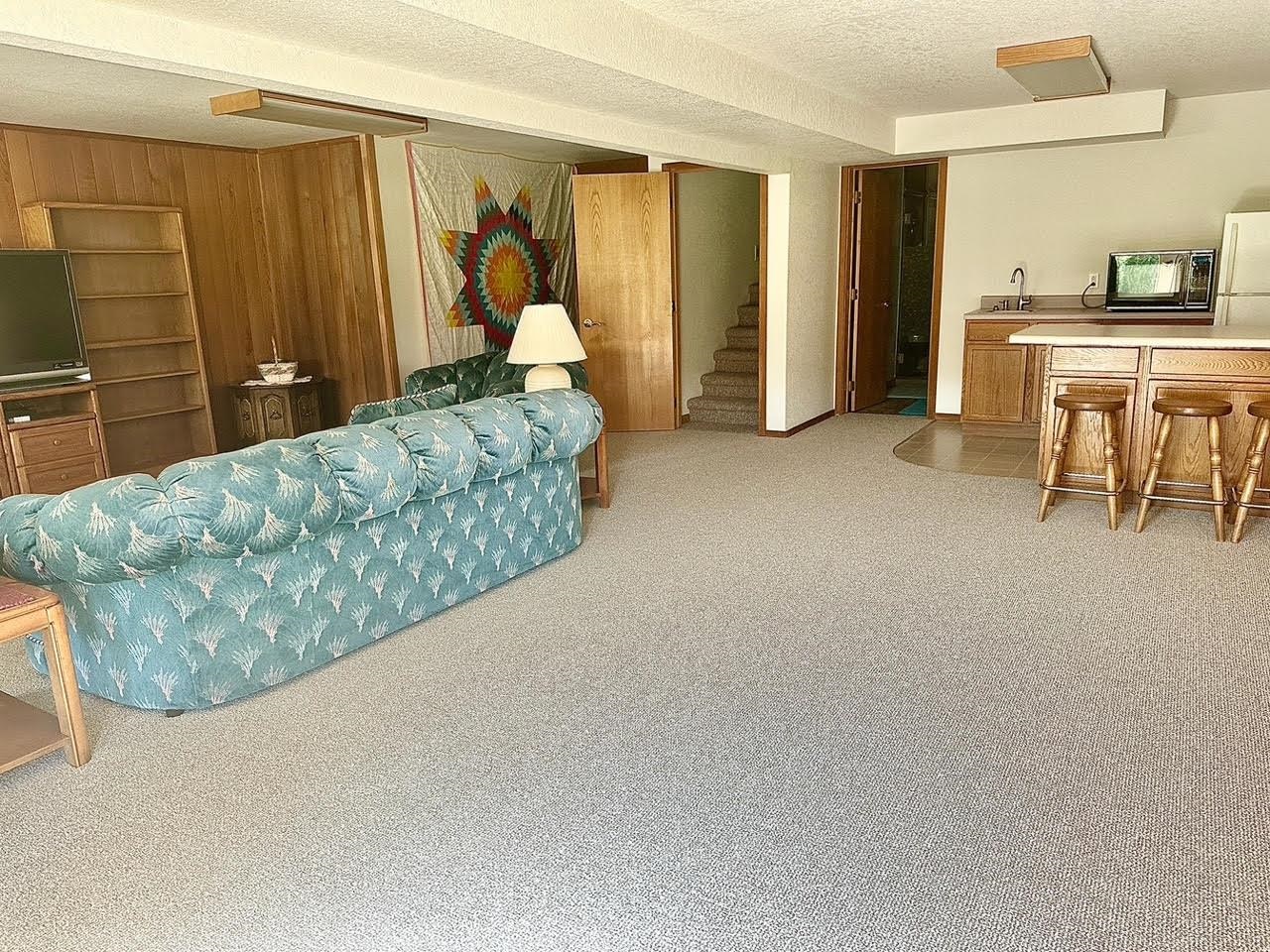 1129 Foothills Road Property Photo 16