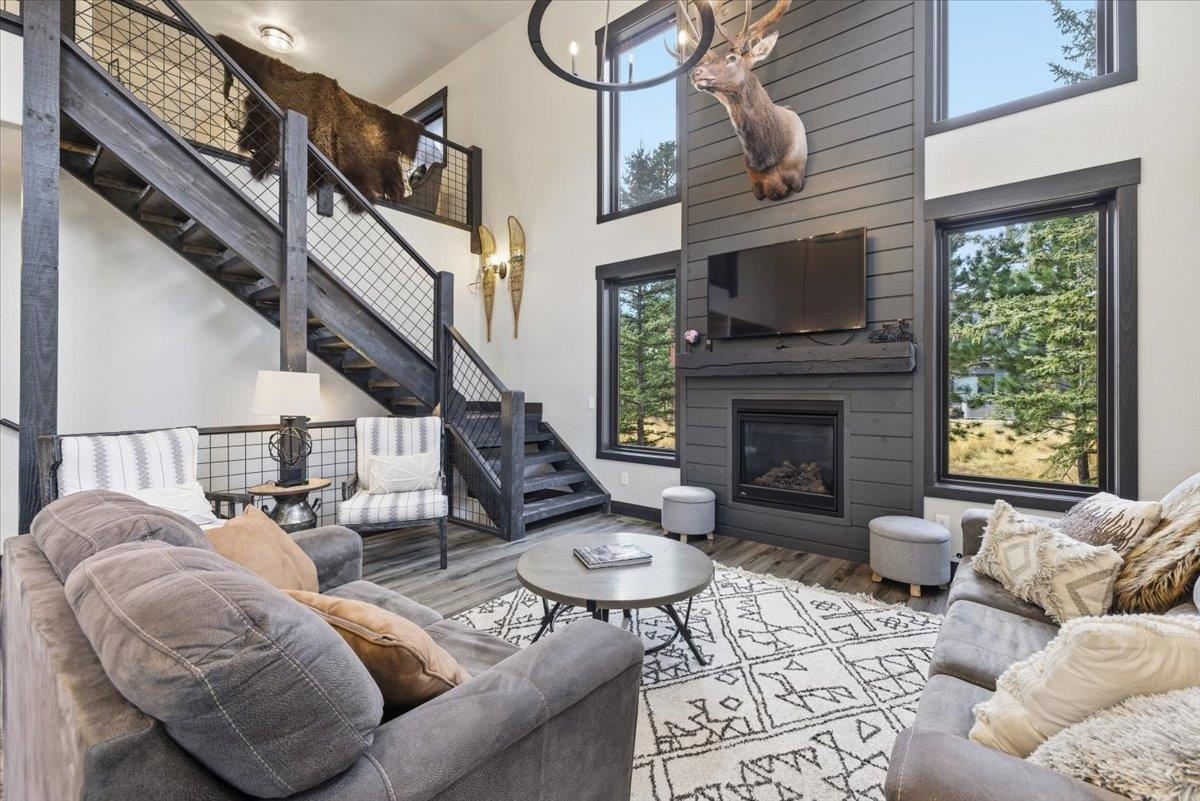 21246 Cozy Court Property Photo 7