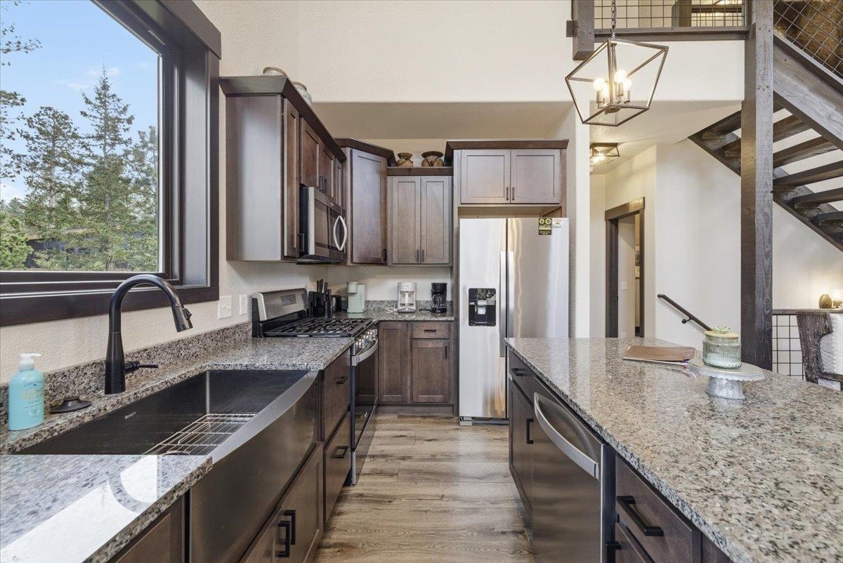 21246 Cozy Court Property Photo 11