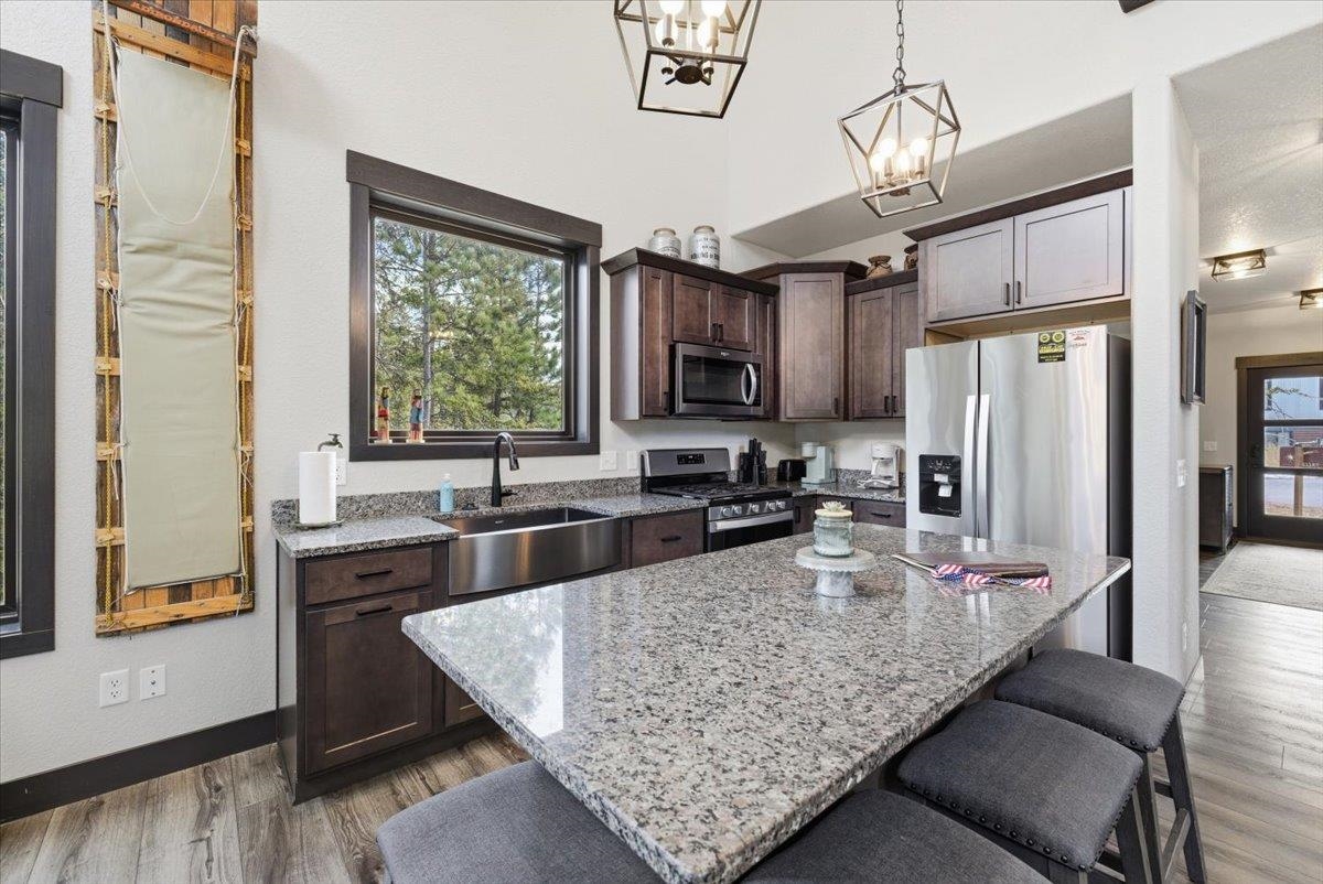 21246 Cozy Court Property Photo 12
