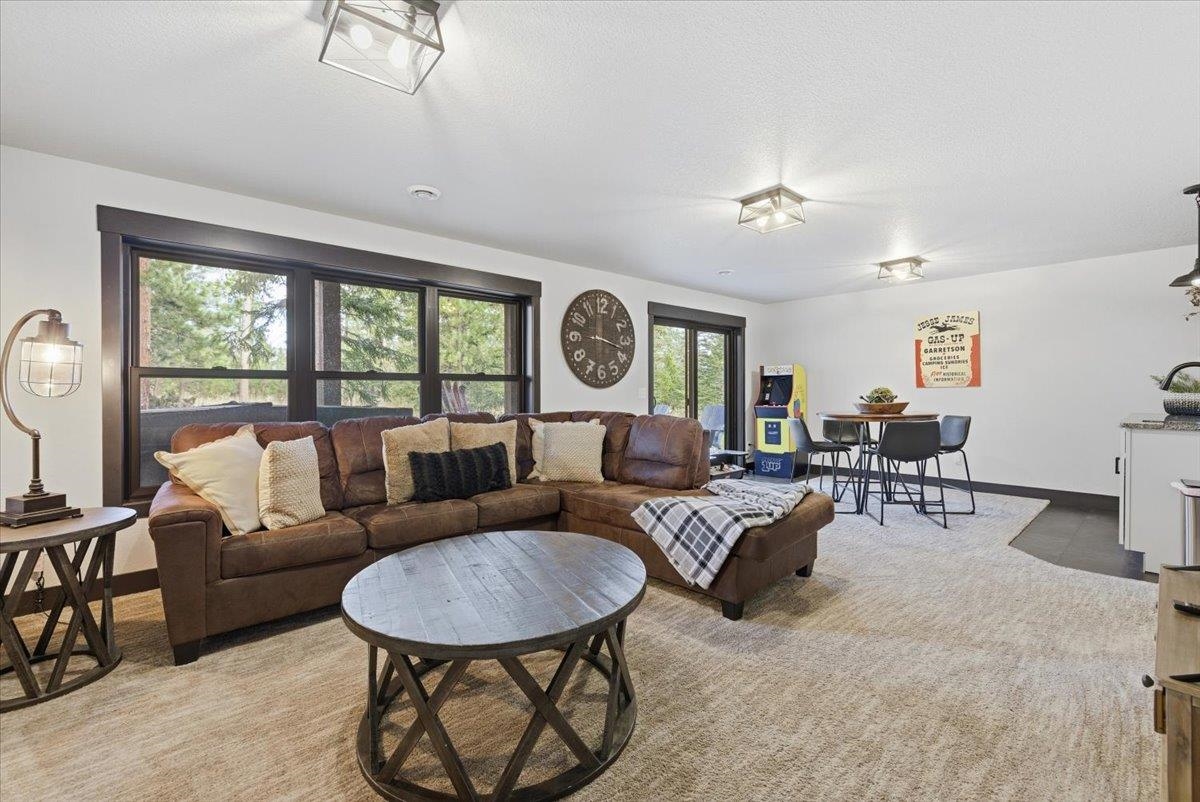 21246 Cozy Court Property Photo 16