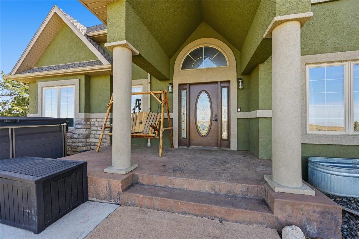 12285 Arrow Court Property Photo 2