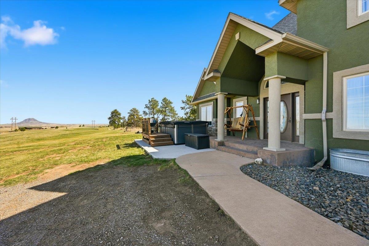 12285 Arrow Court Property Photo 3