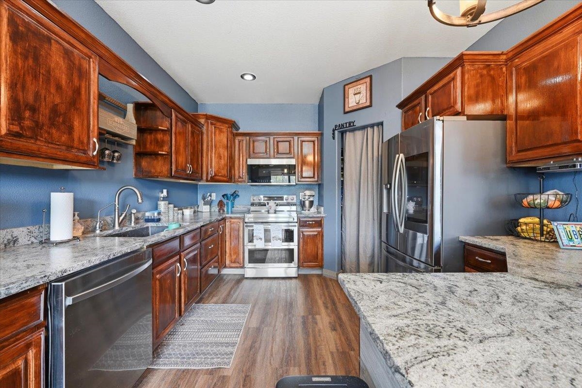 12285 Arrow Court Property Photo 12
