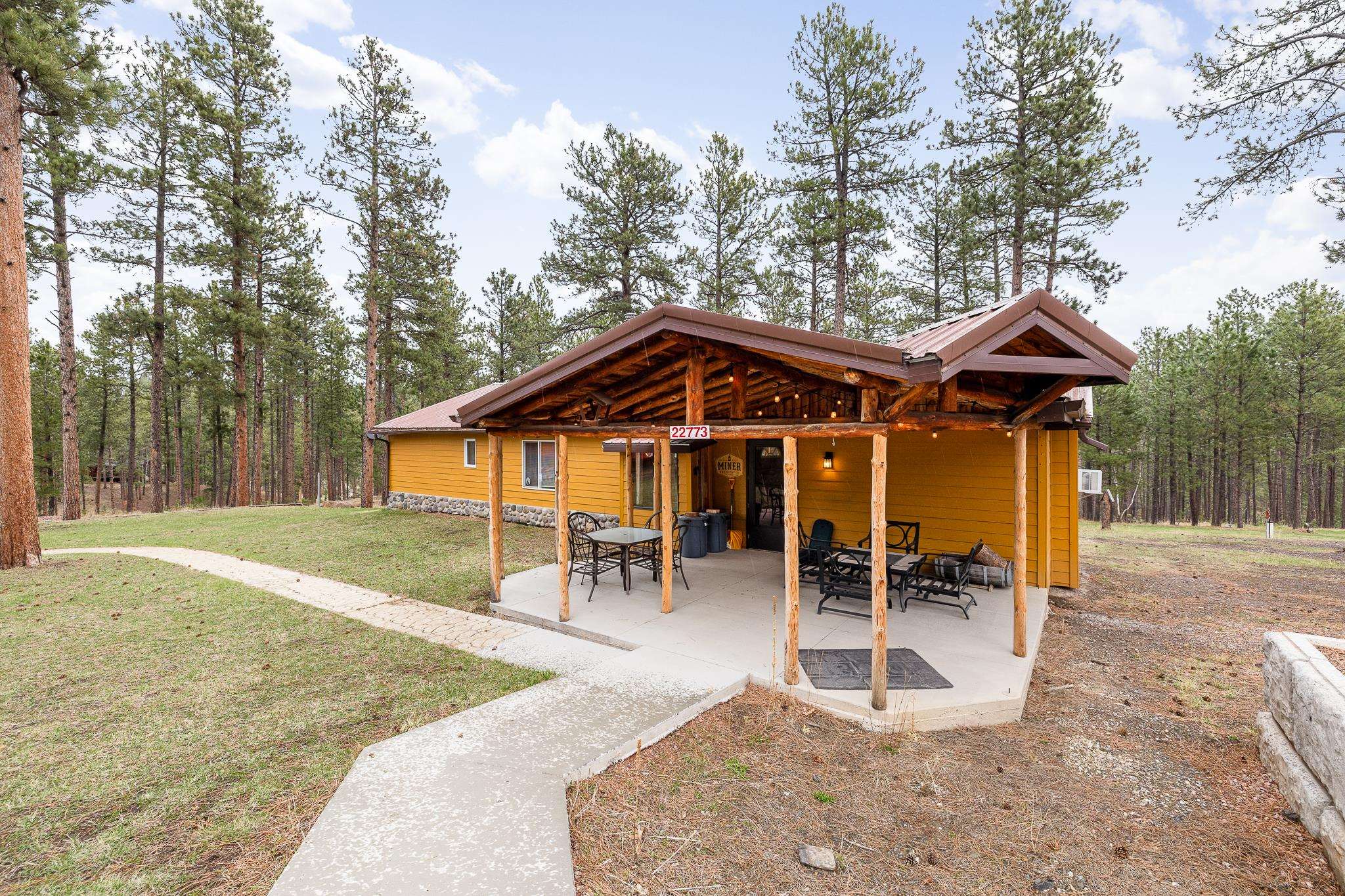 22773 Sunnyside Gulch Road Property Photo 2