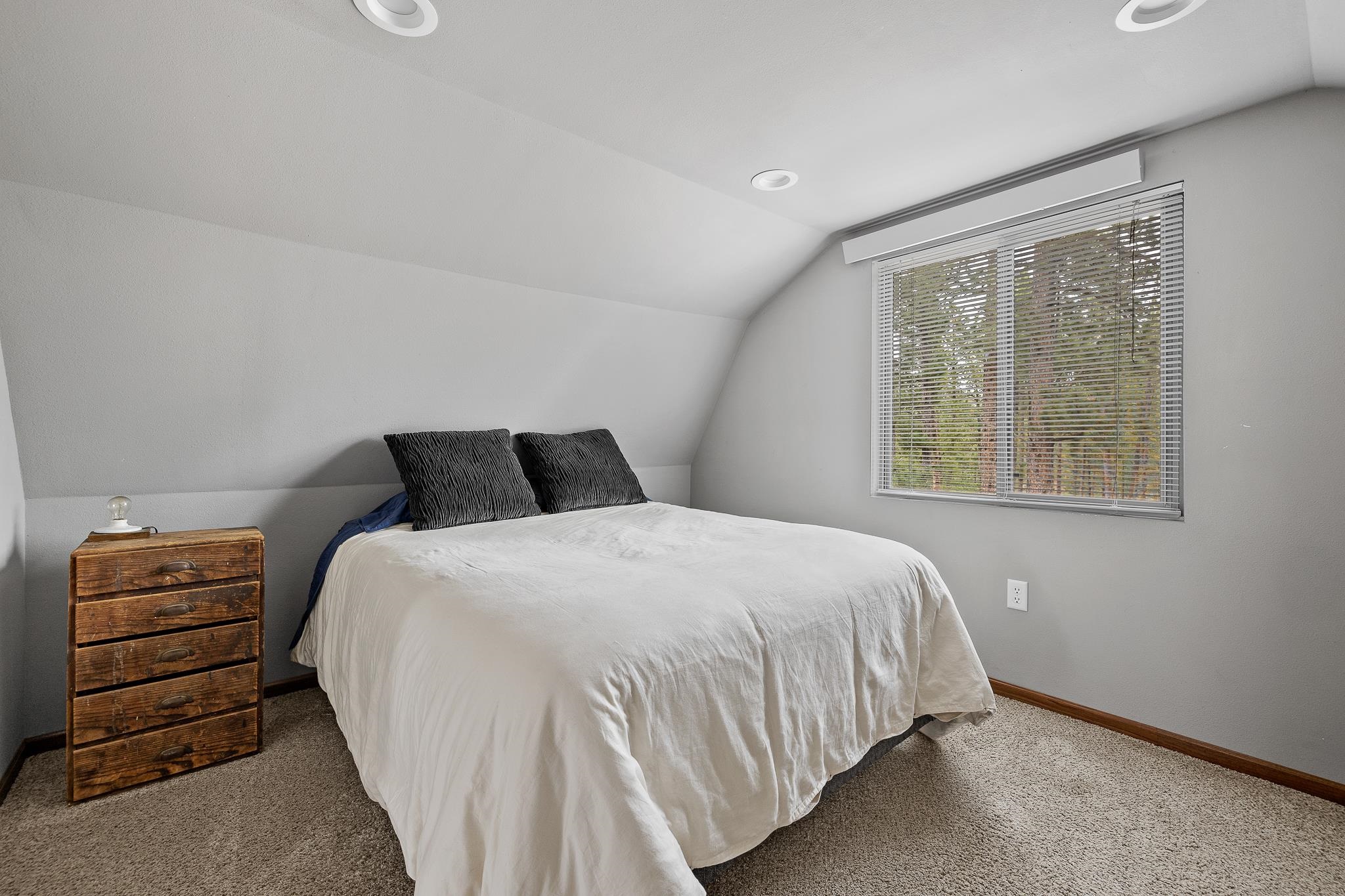 22773 Sunnyside Gulch Road Property Photo 24