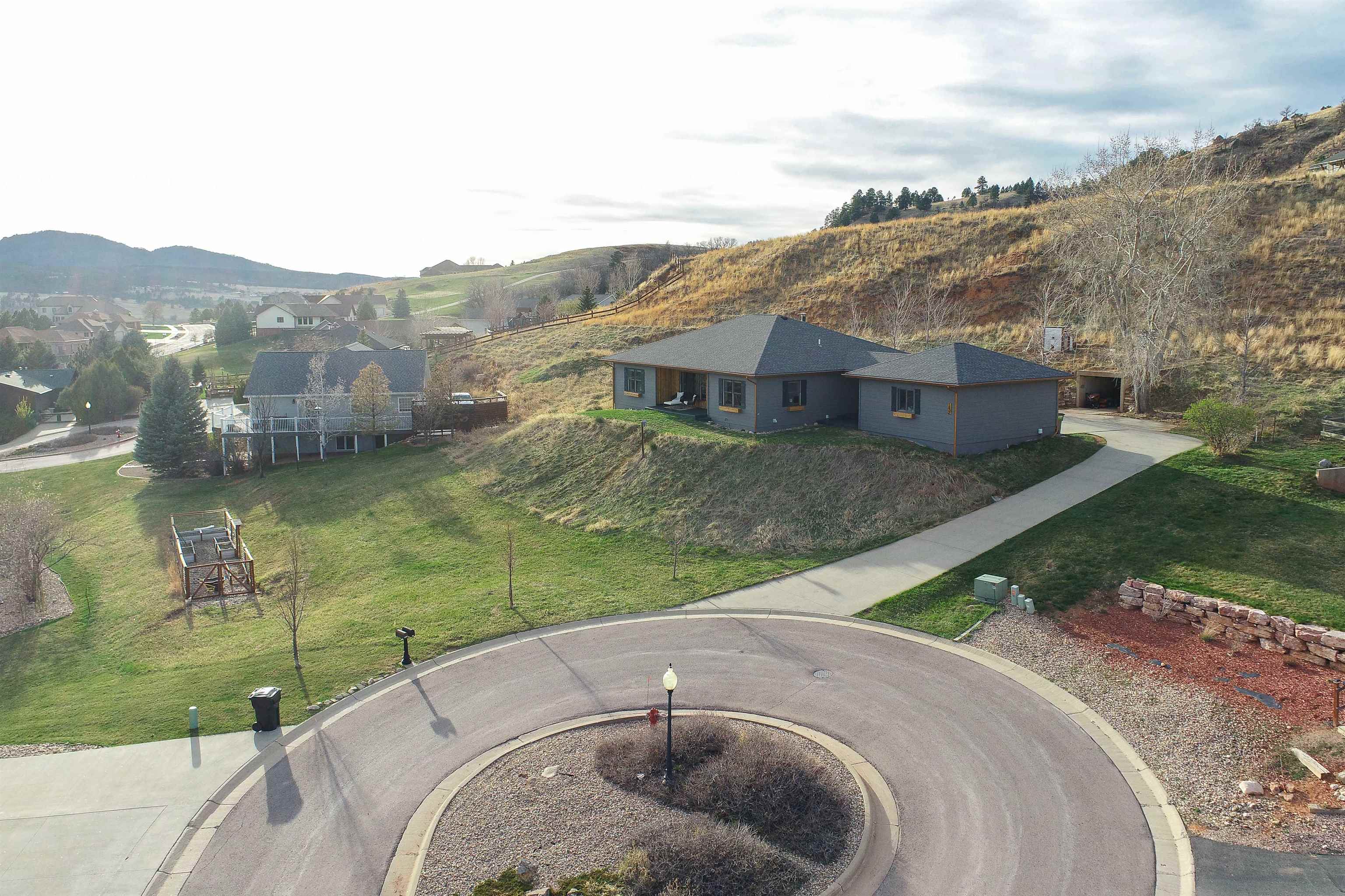1822 Roundup Circle Property Photo 4