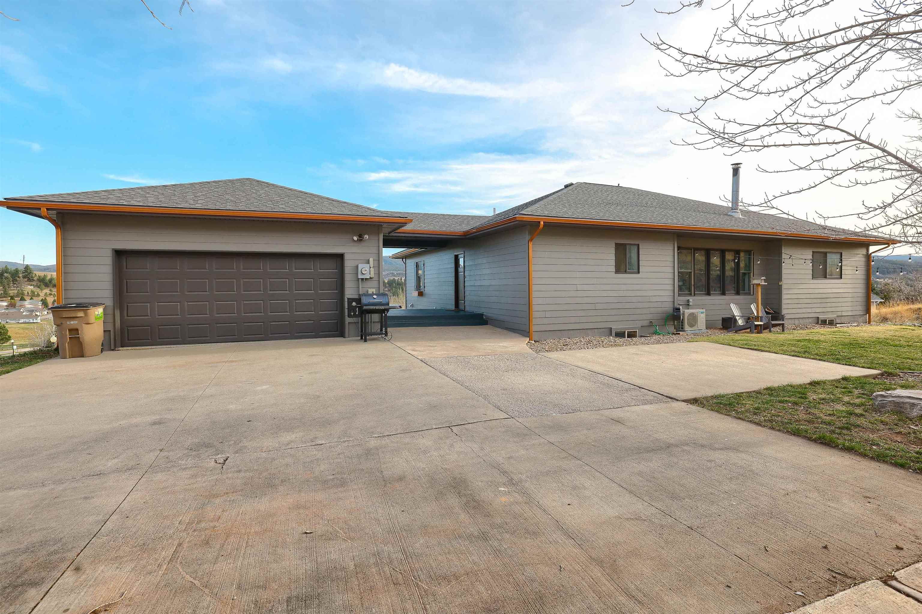 1822 Roundup Circle Property Photo 6