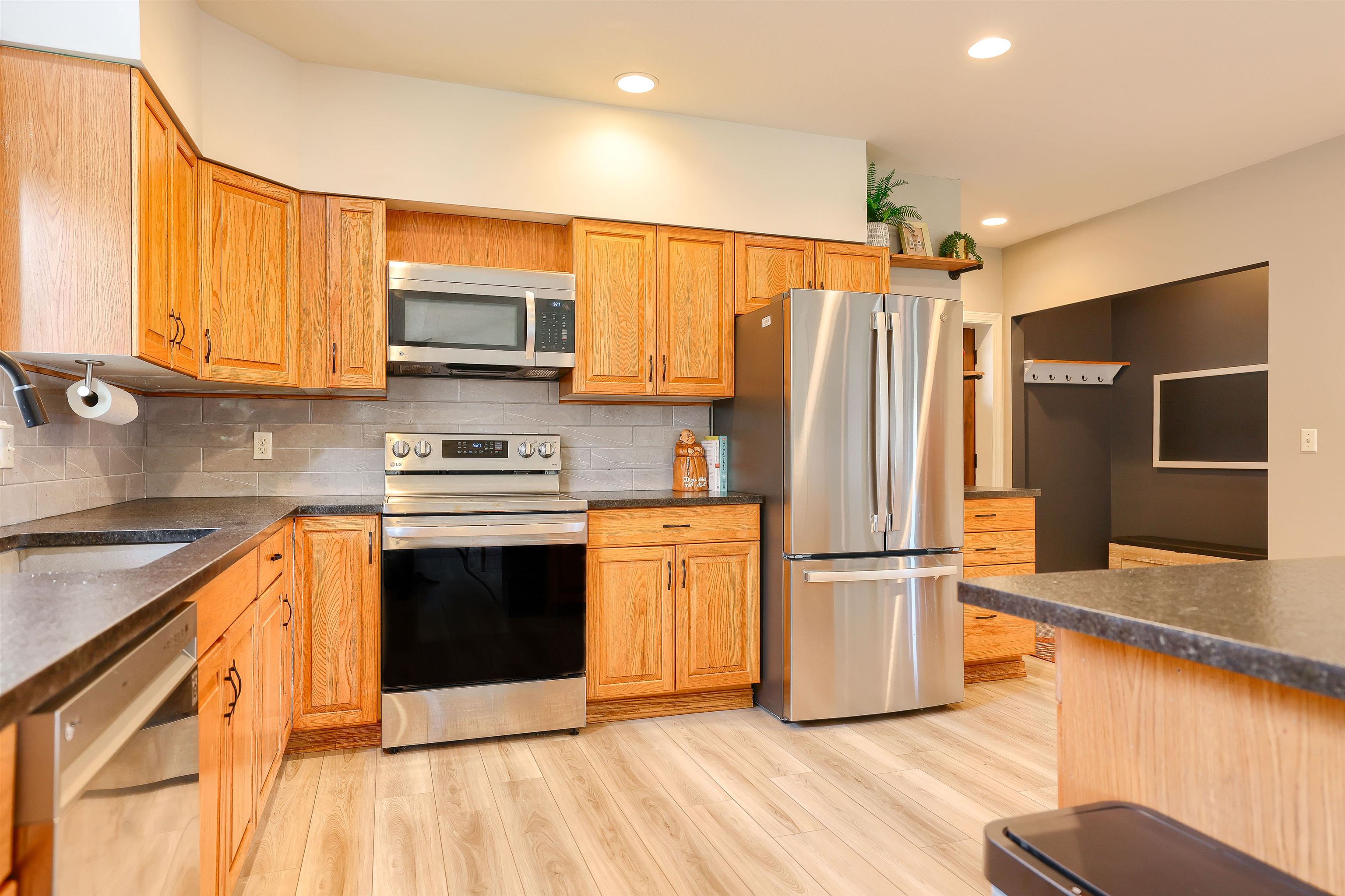 1822 Roundup Circle Property Photo 10