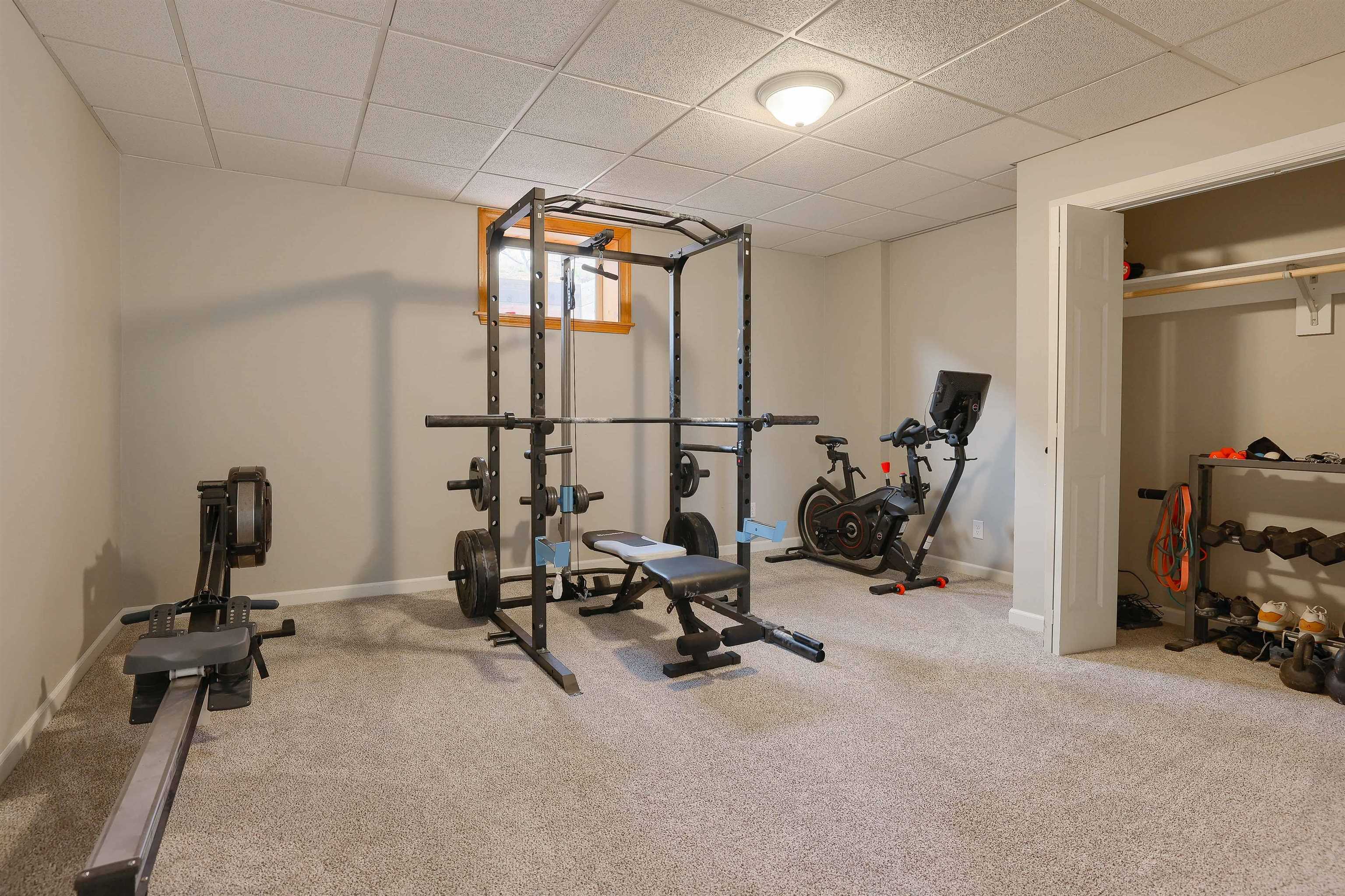 1822 Roundup Circle Property Photo 32