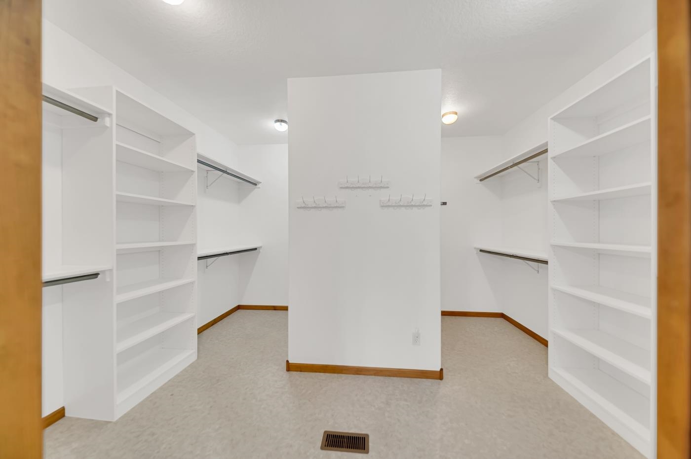 12818 Pine Haven Road Property Photo 15