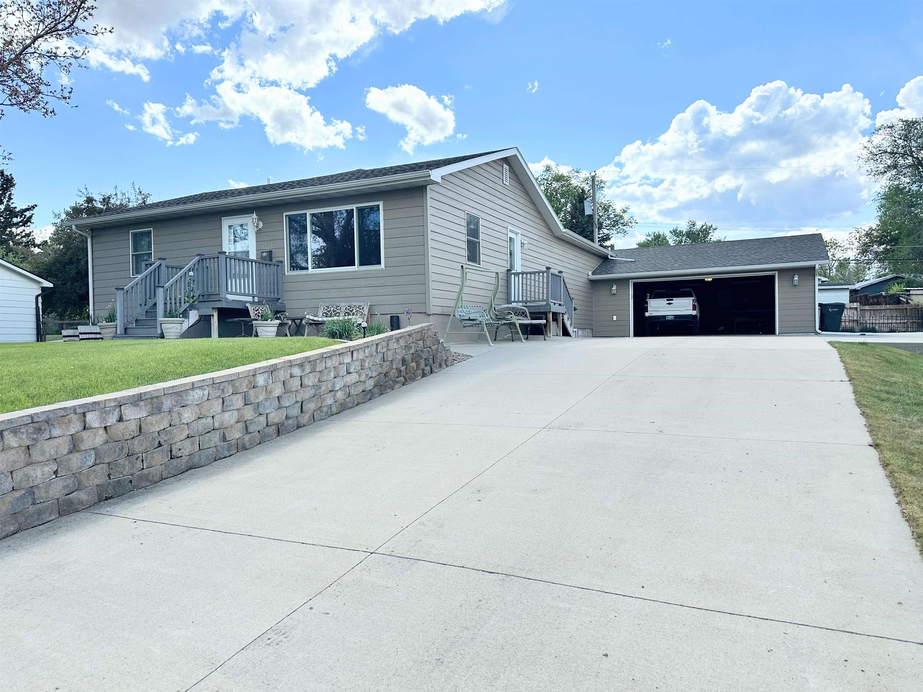 2038 12th Avenue Property Photo 1