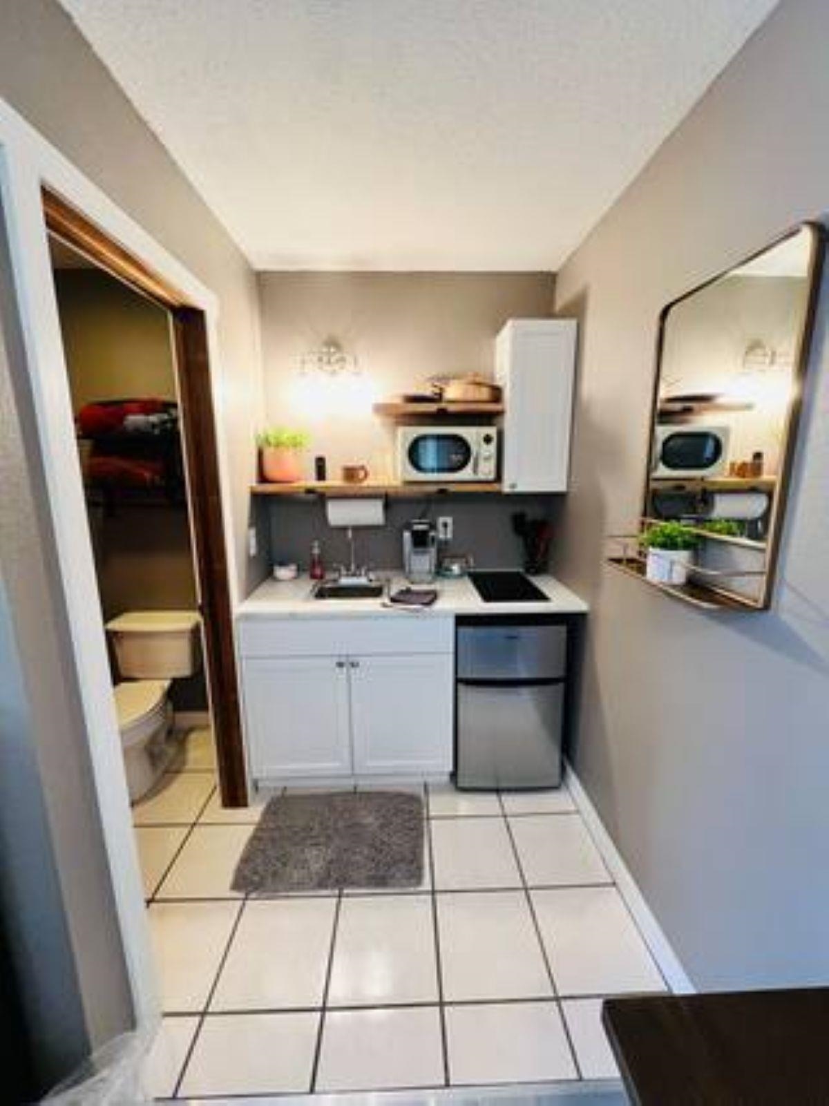 450 W Kansas Street Property Photo 3
