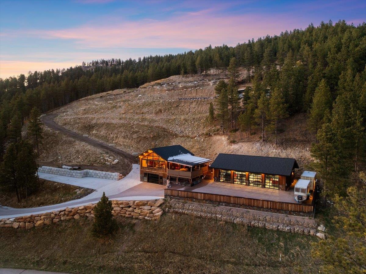 20737 Shirt Tail Gulch Road Property Photo 3