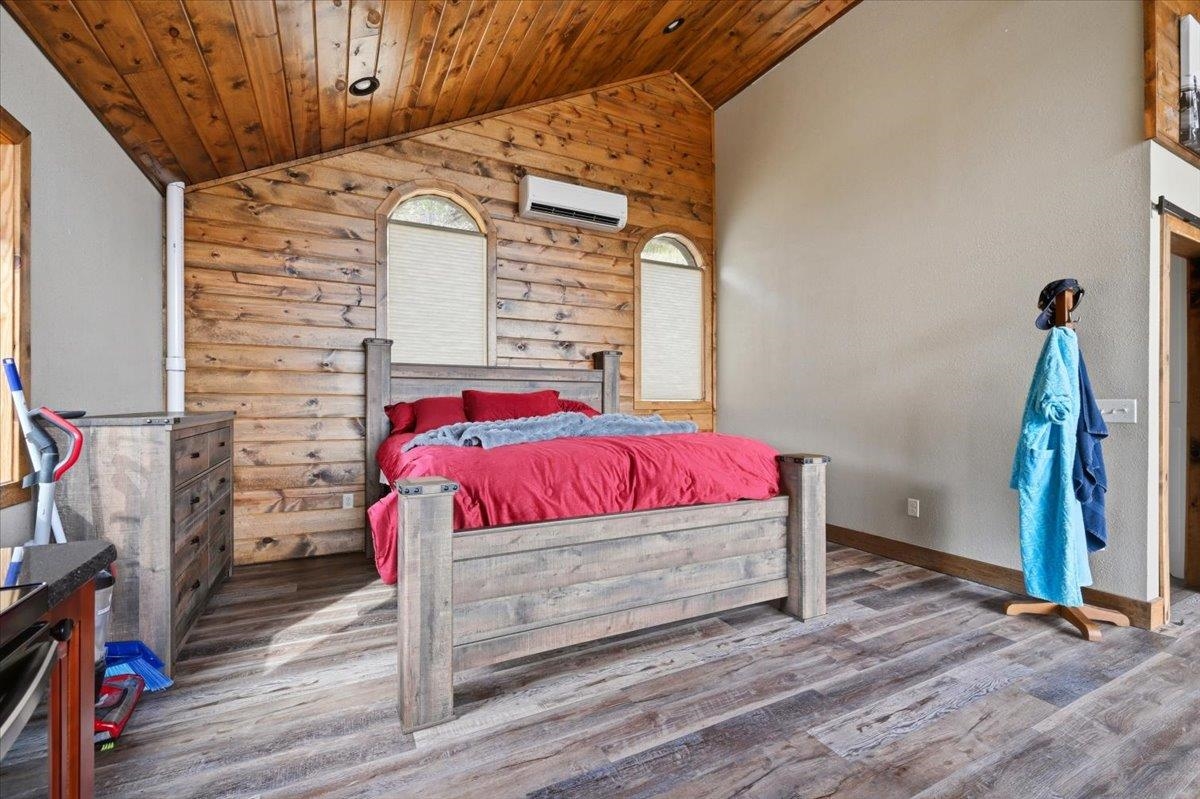 20737 Shirt Tail Gulch Road Property Photo 12