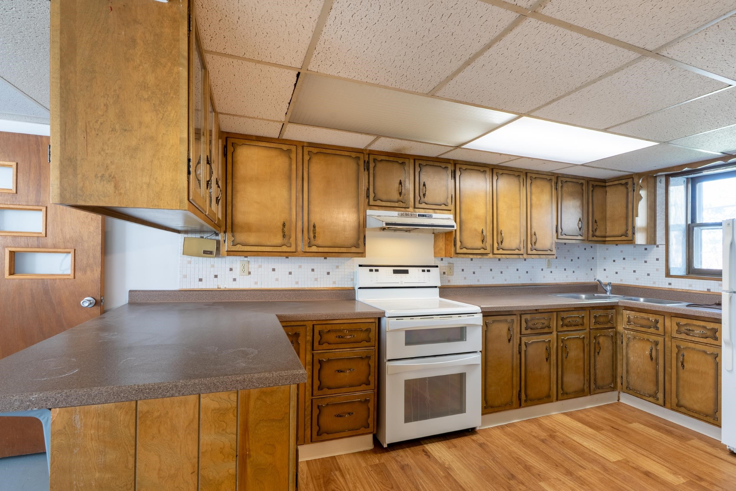 146 S 16th Street Property Photo 28