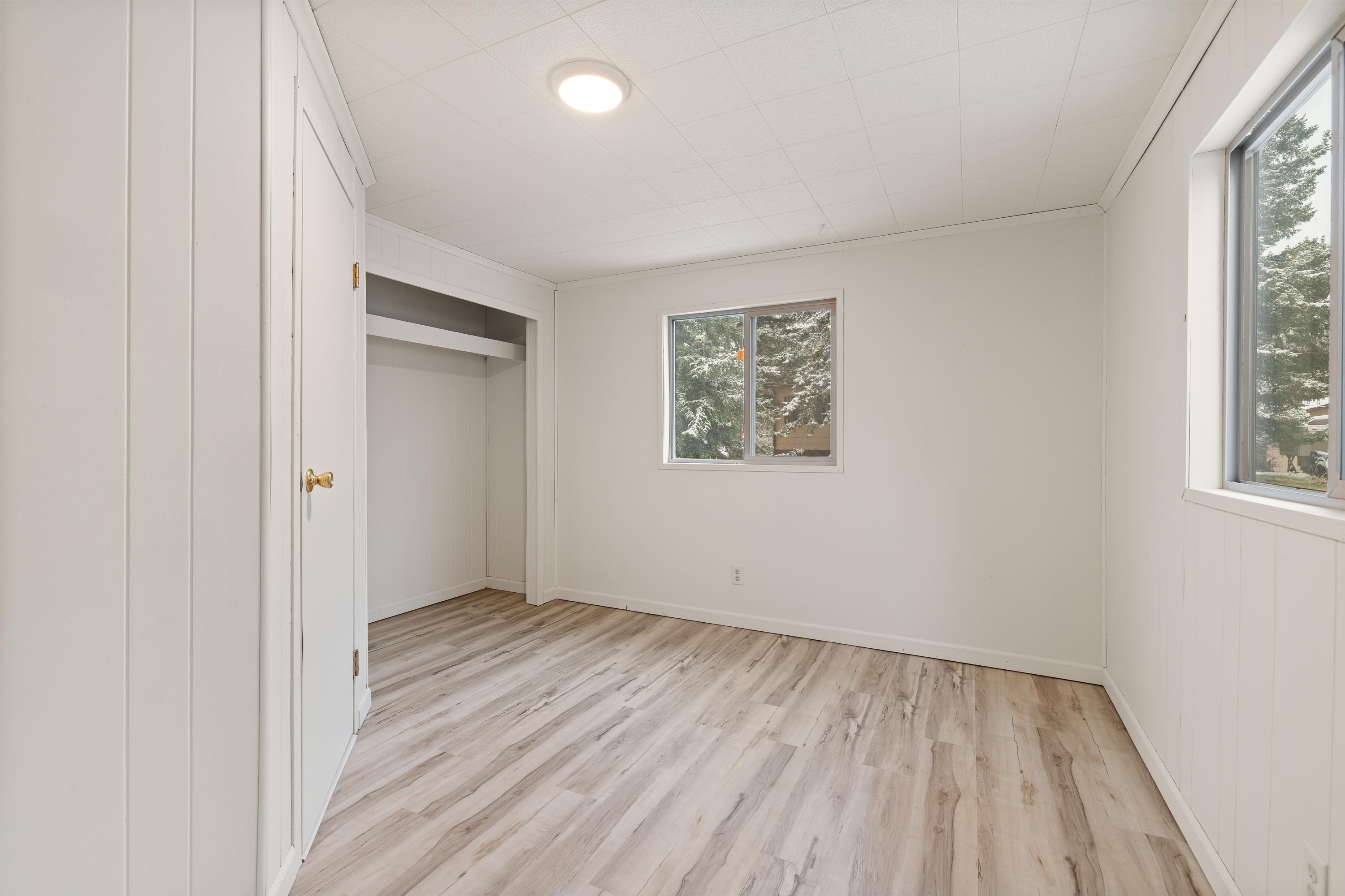 13073 Pine Cliff Circle Property Photo 15