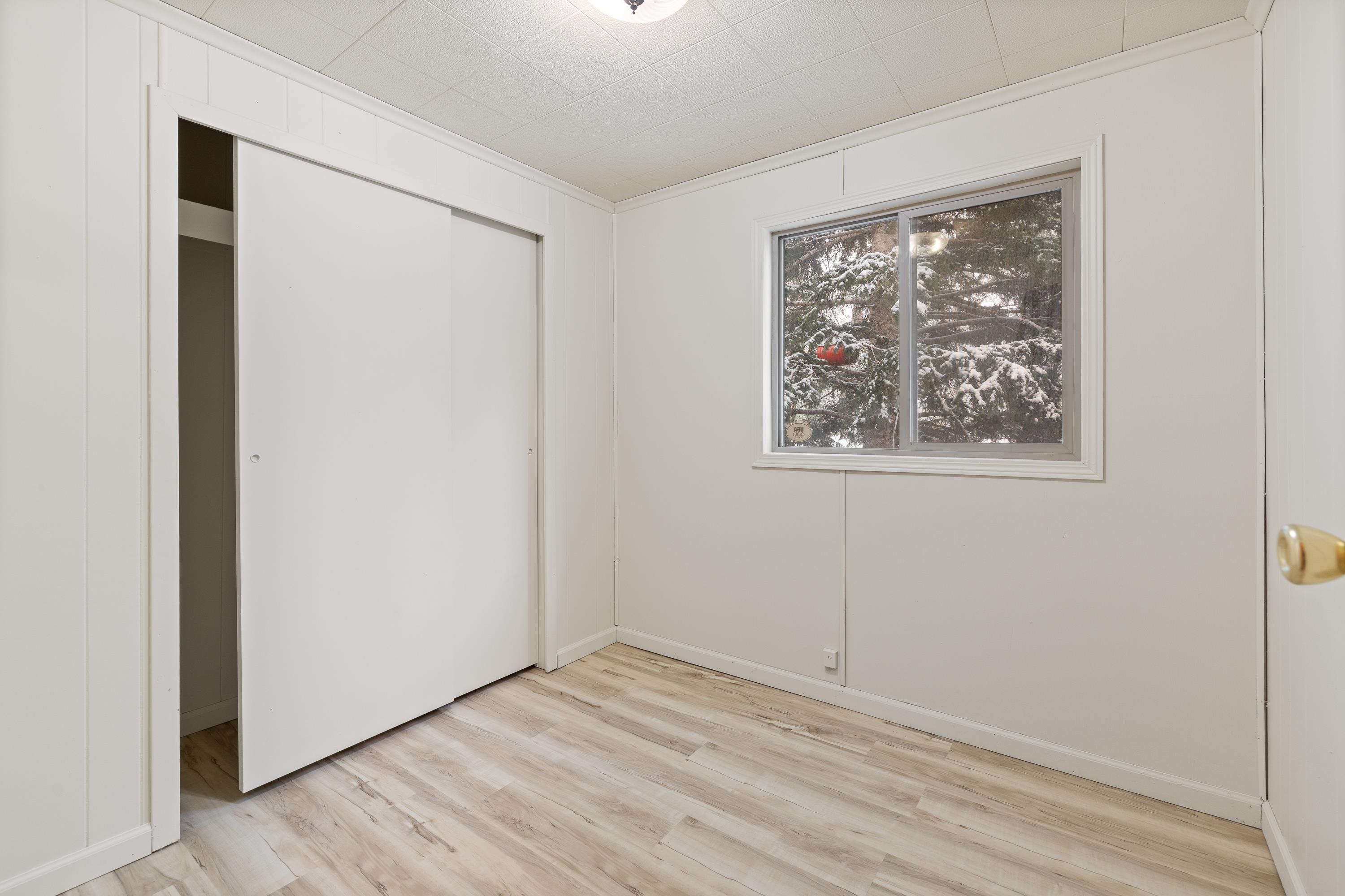 13073 Pine Cliff Circle Property Photo 18