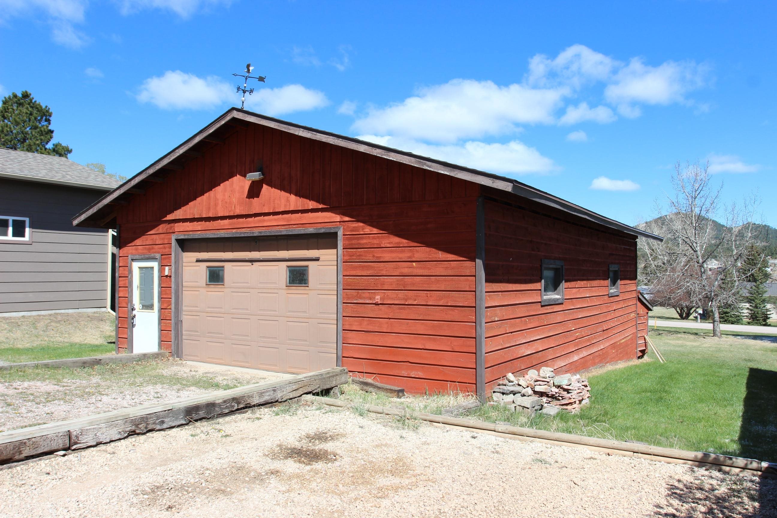 1122 Pine Street Property Photo 3