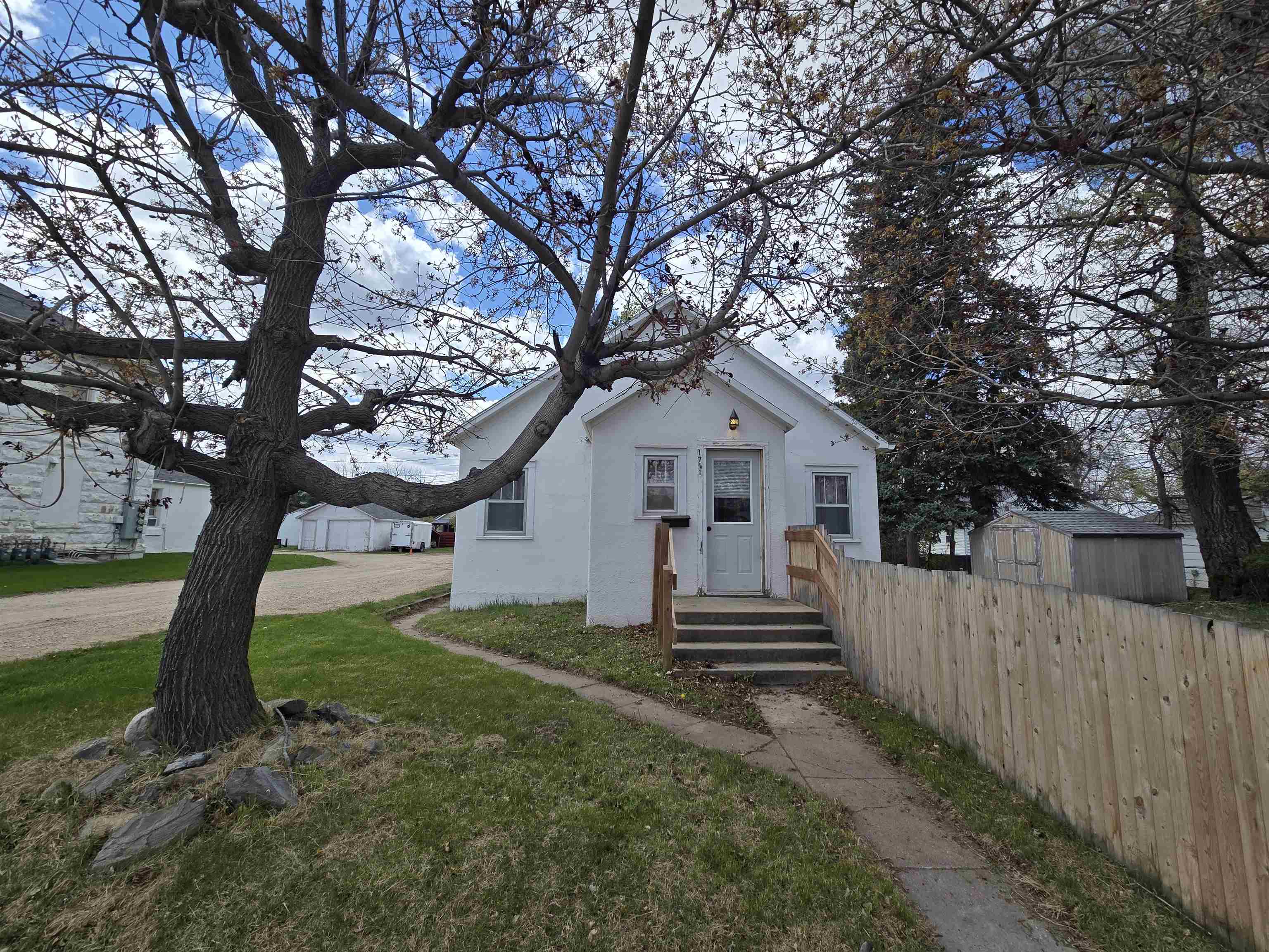 1711 Junction Avenue Property Photo 2