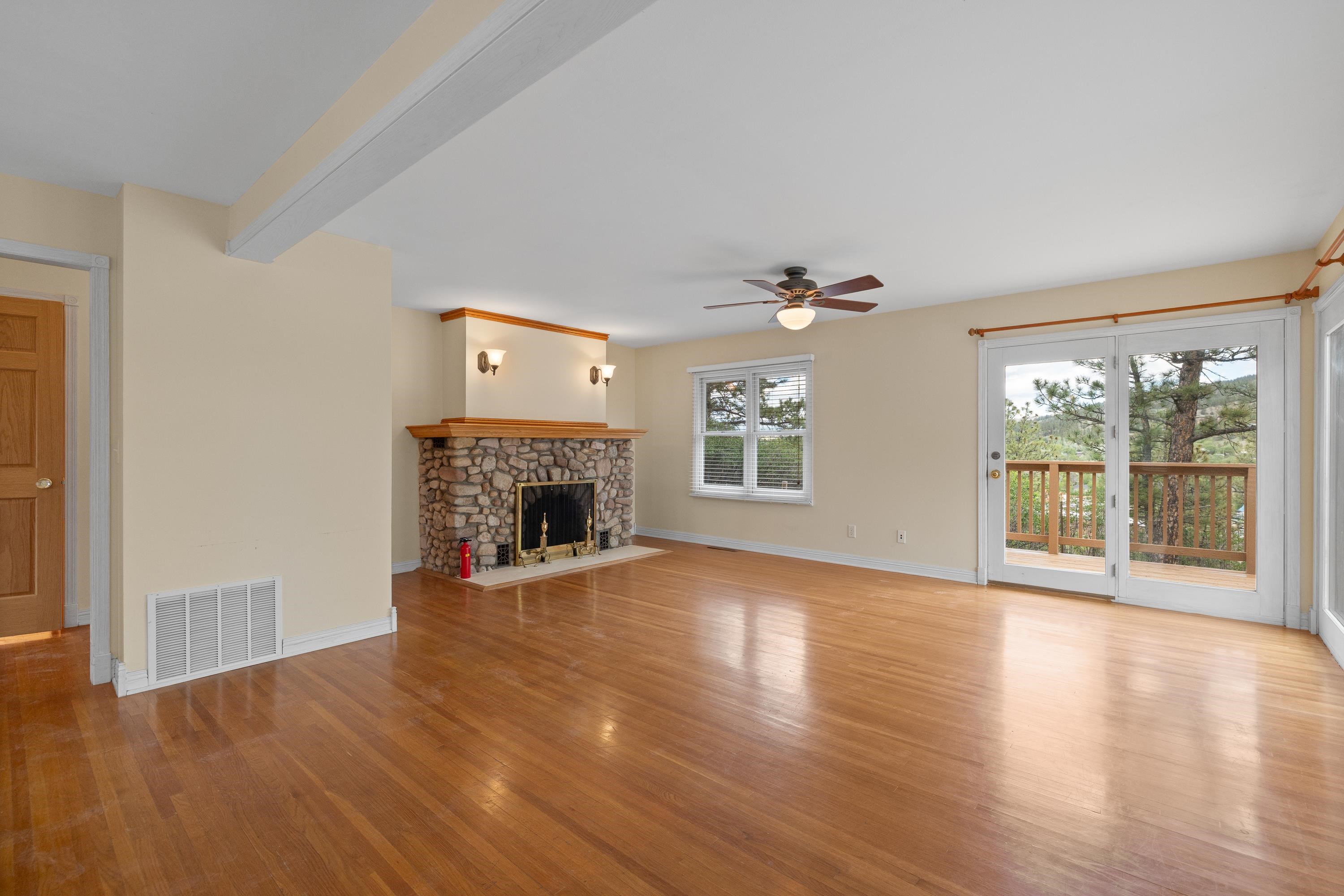 309 S Dakota Street Property Photo 12