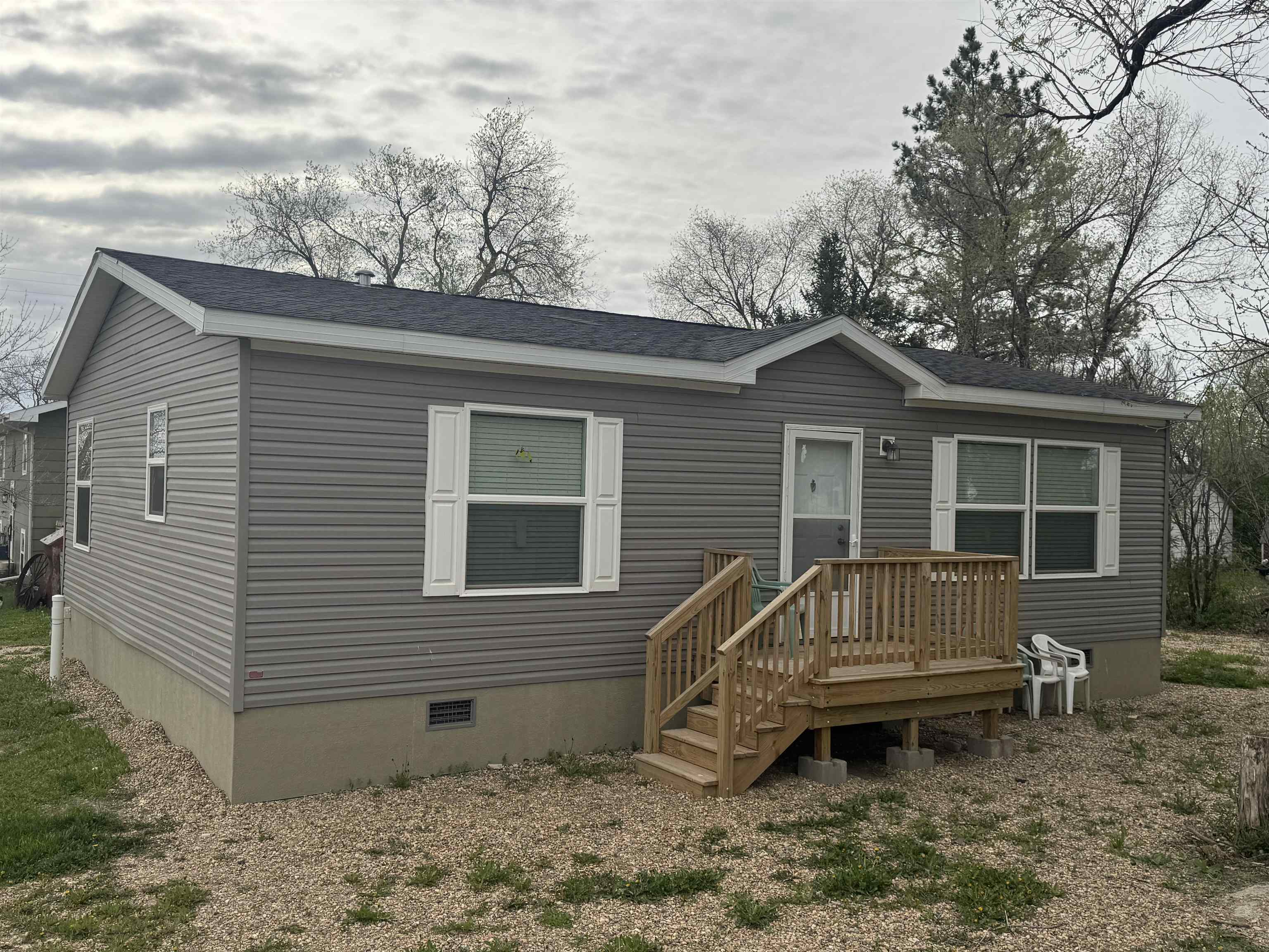 115 1st Street Property Photo 1