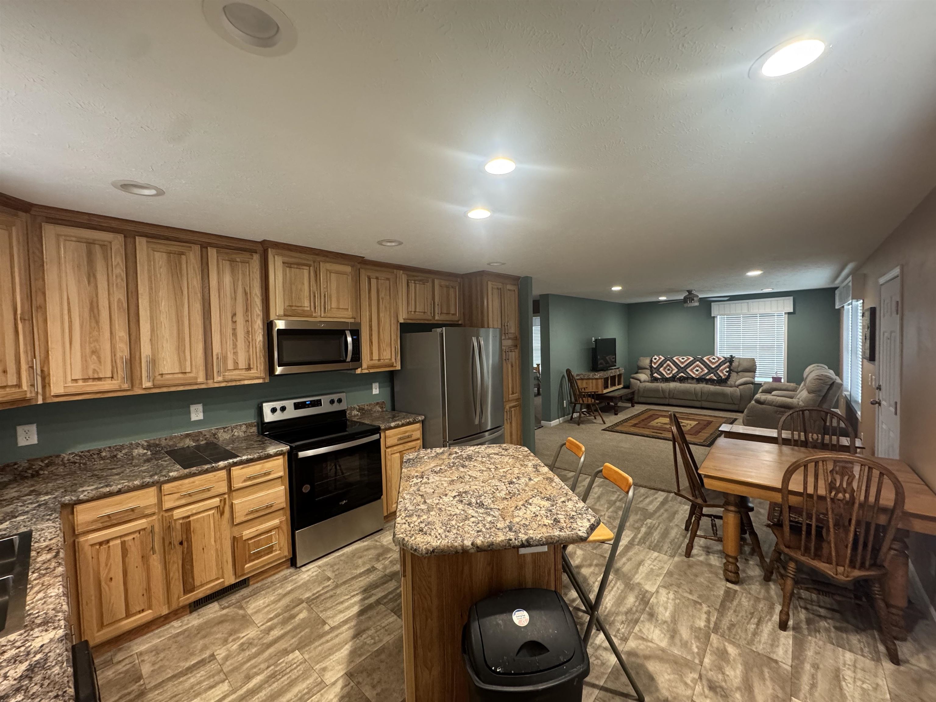 115 1st Street Property Photo 4