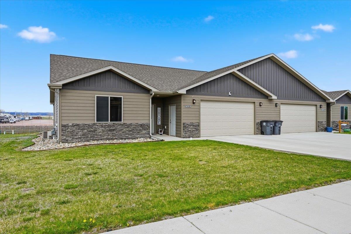 22737b Rando Court Property Photo 1