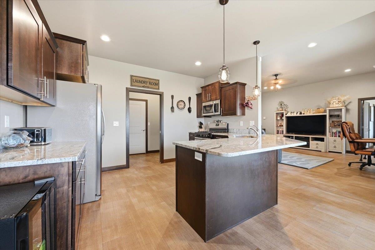 22737b Rando Court Property Photo 9