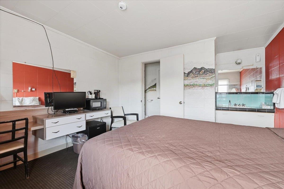 101 N Park Avenue Property Photo 13