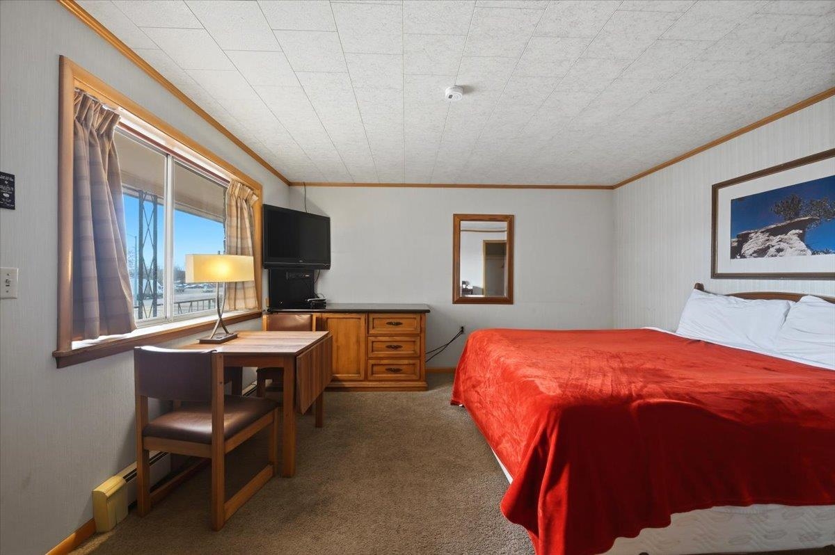 101 N Park Avenue Property Photo 18