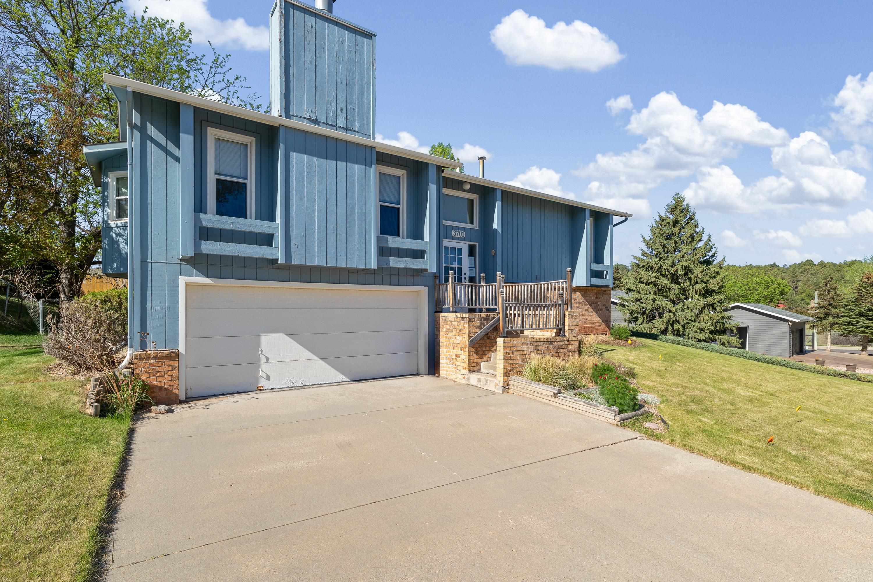 3701 Westridge Road Property Photo 1