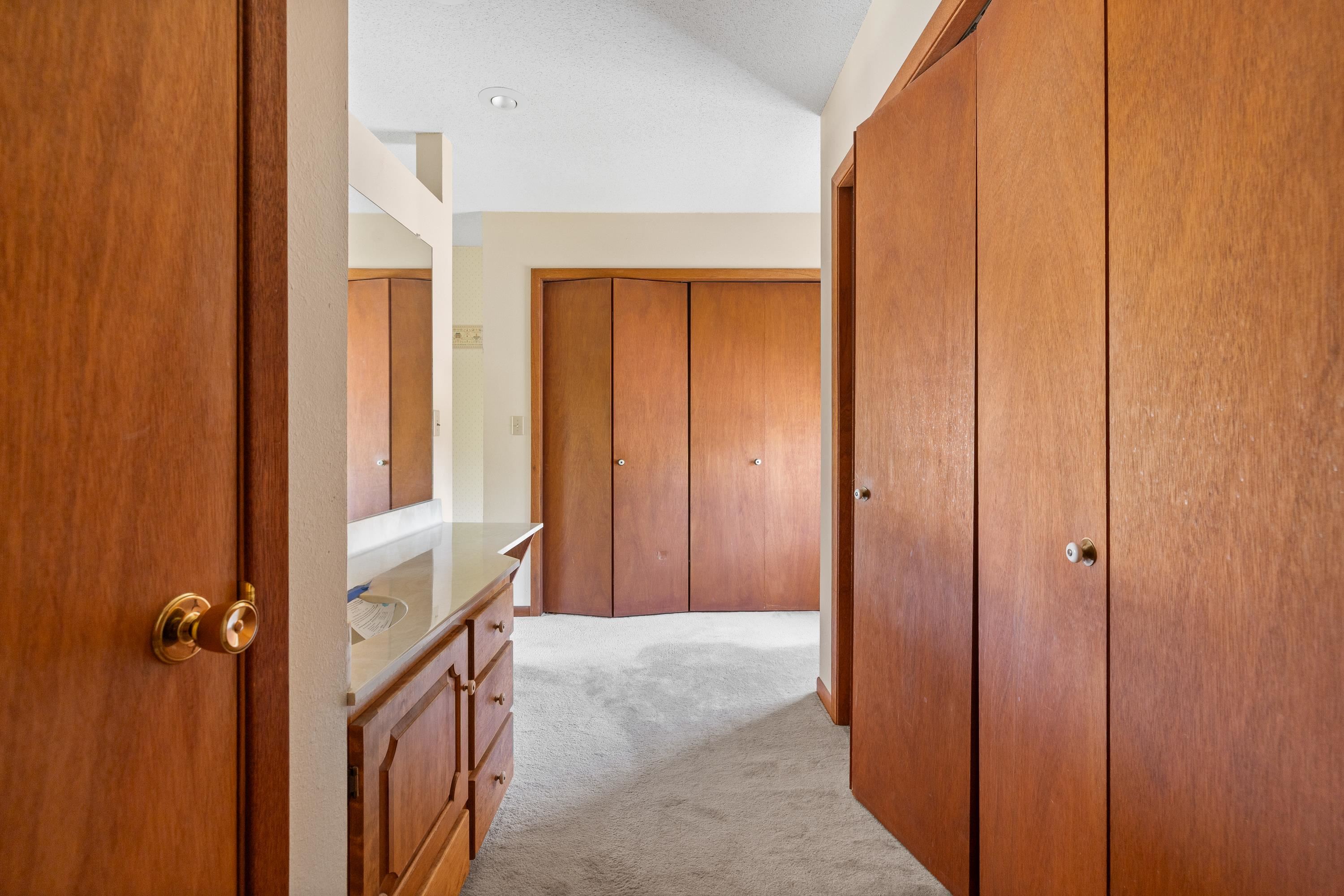 3701 Westridge Road Property Photo 12