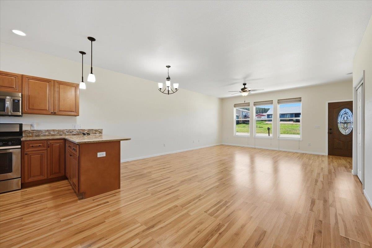 2214 Split Rock Drive Property Photo 5