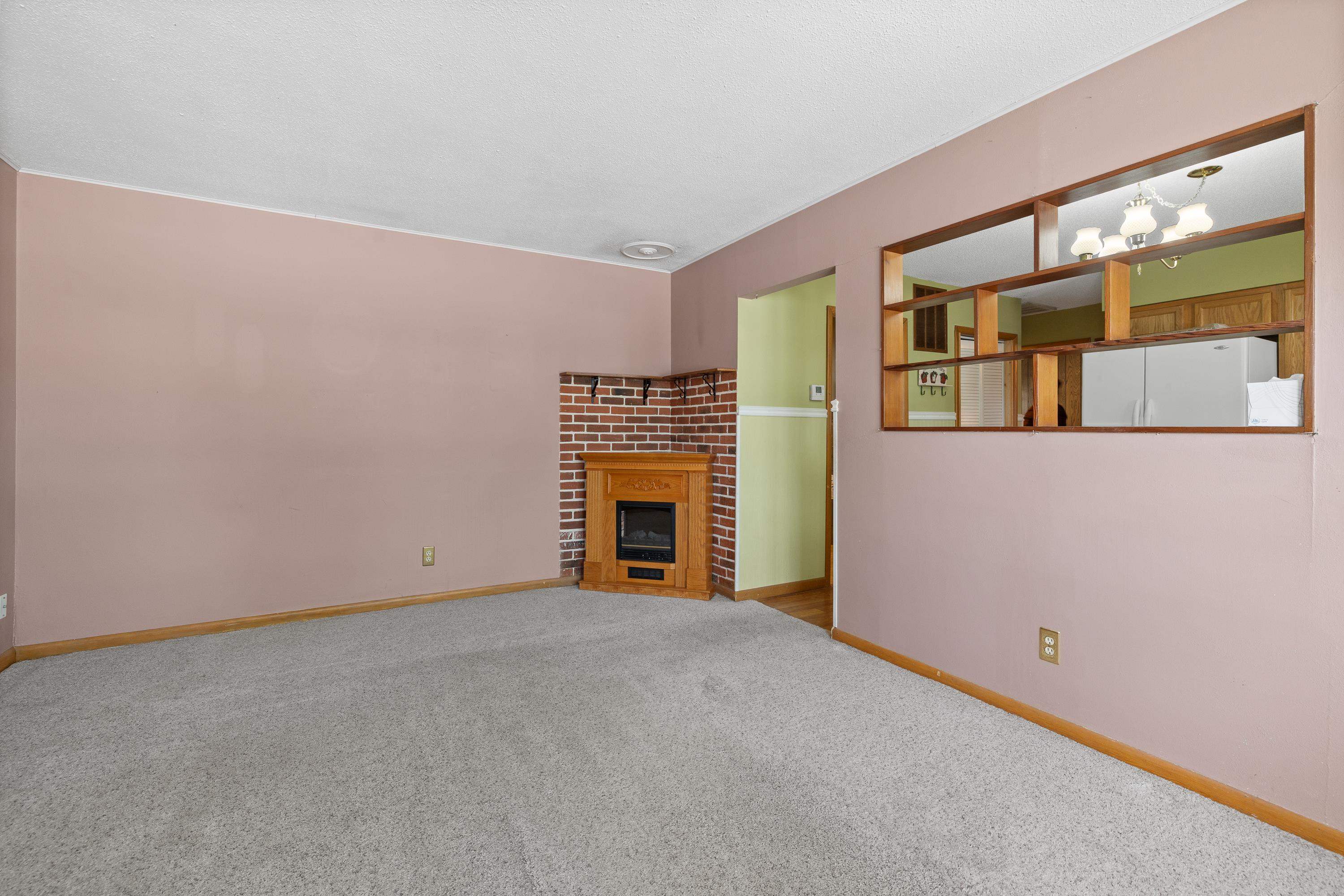 429 E Idaho Street Property Photo 4